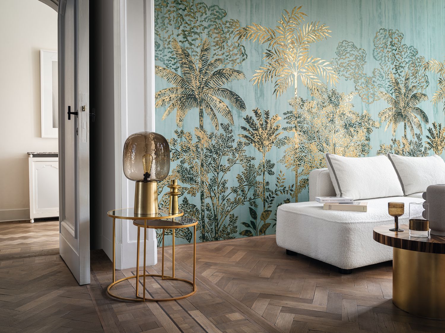Nástěnná malba s rostlinným motivem palmy SIWA - OPALINE/DORÉ zelená se zlatou