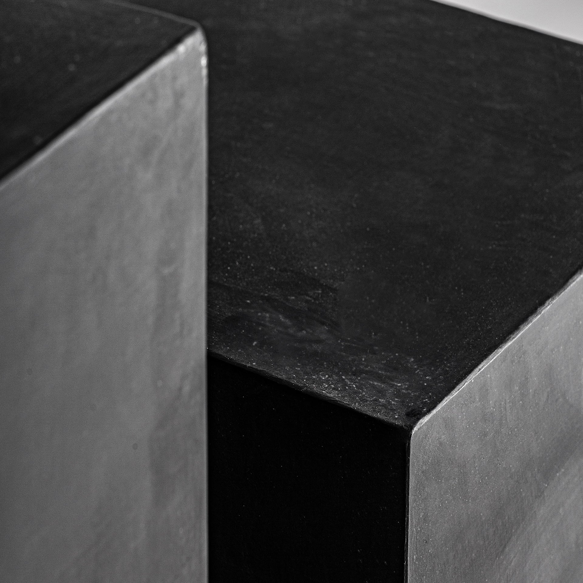 ELIO Side Table Set Black Terracotta