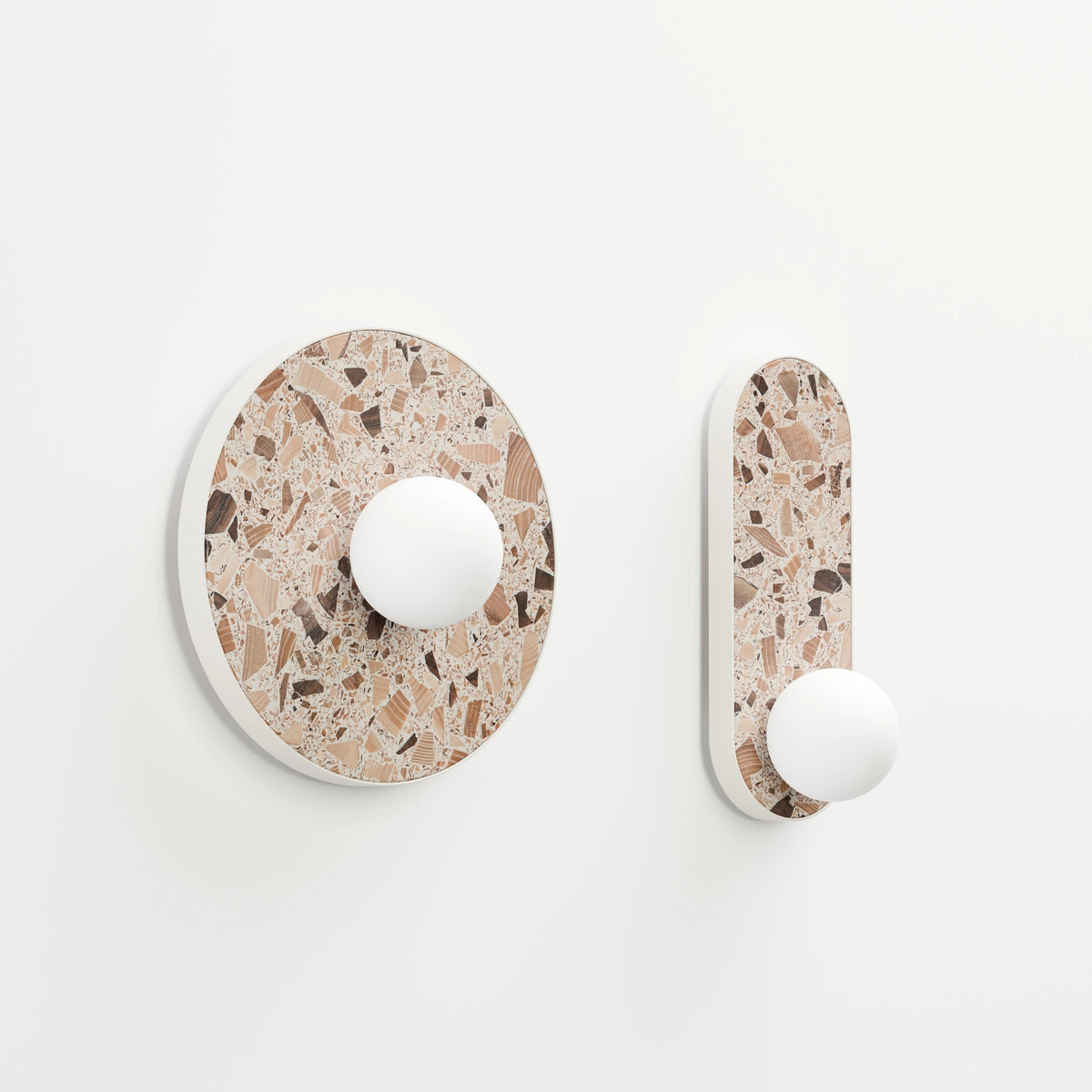 LEGRA cream wall lamp