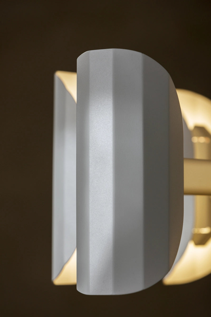 Bílé víceramenné závěsné svítidlo APOLIN