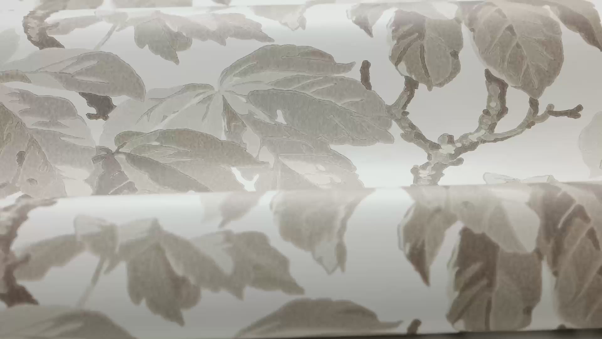 Tapeta s rostlinným motivem listů KASTANJI bílá s hnědou