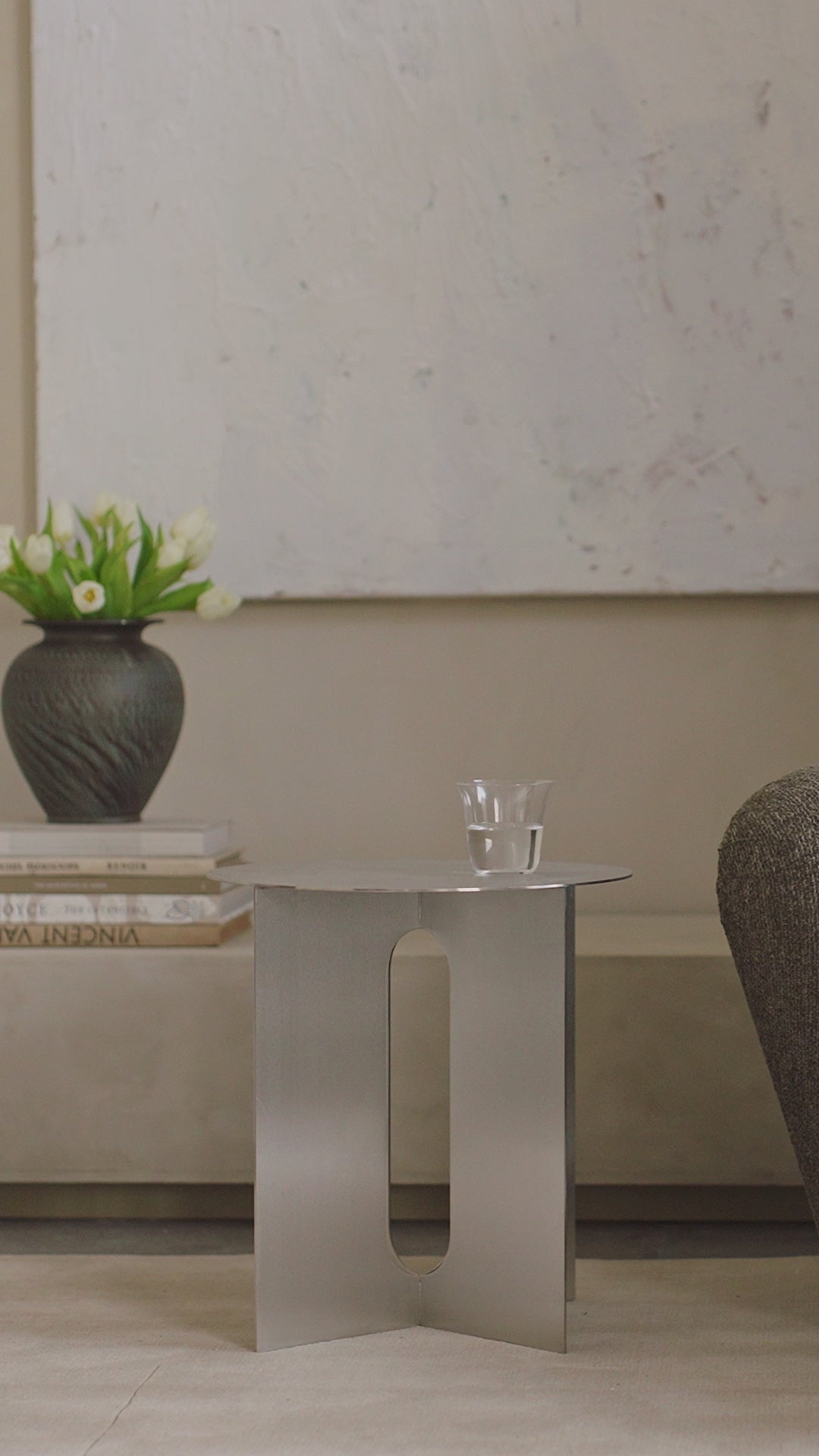 ANDROGYNE black side table