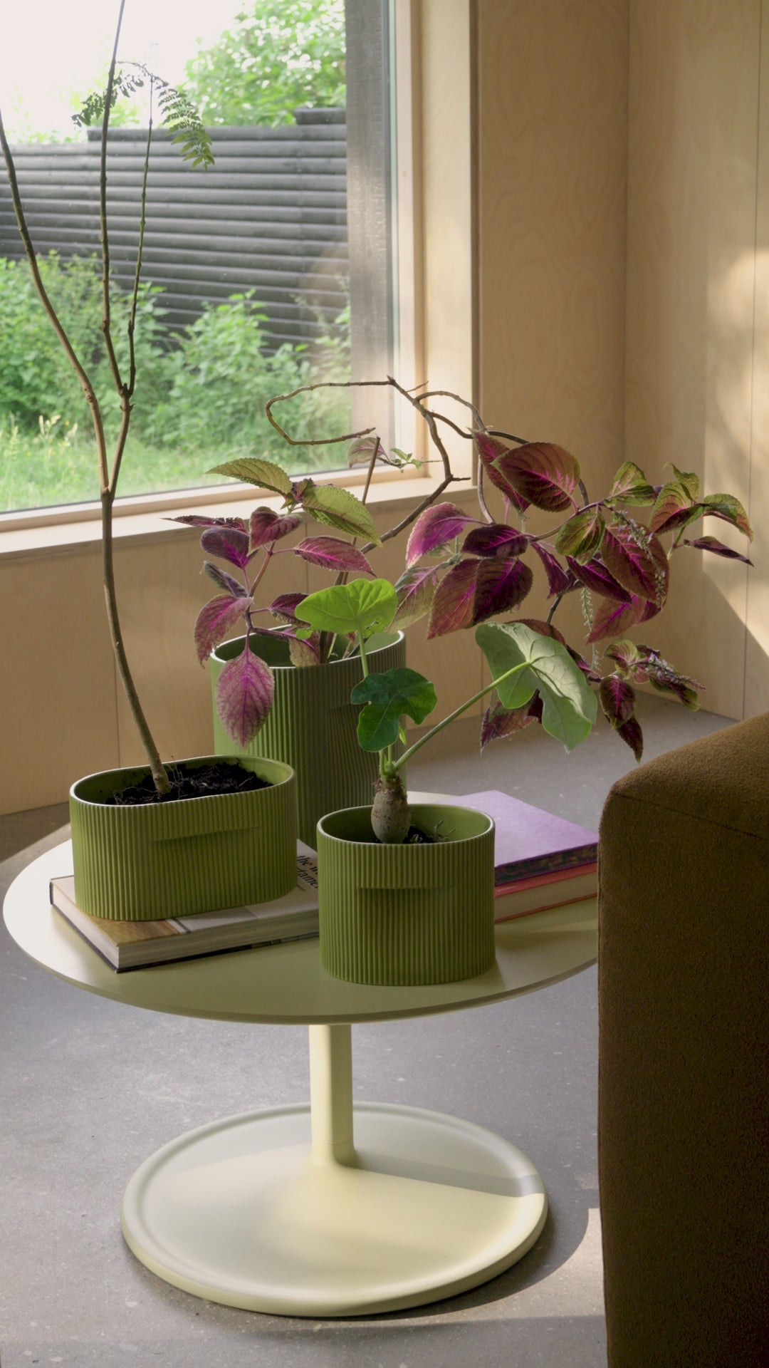 Ridge Planter Beige