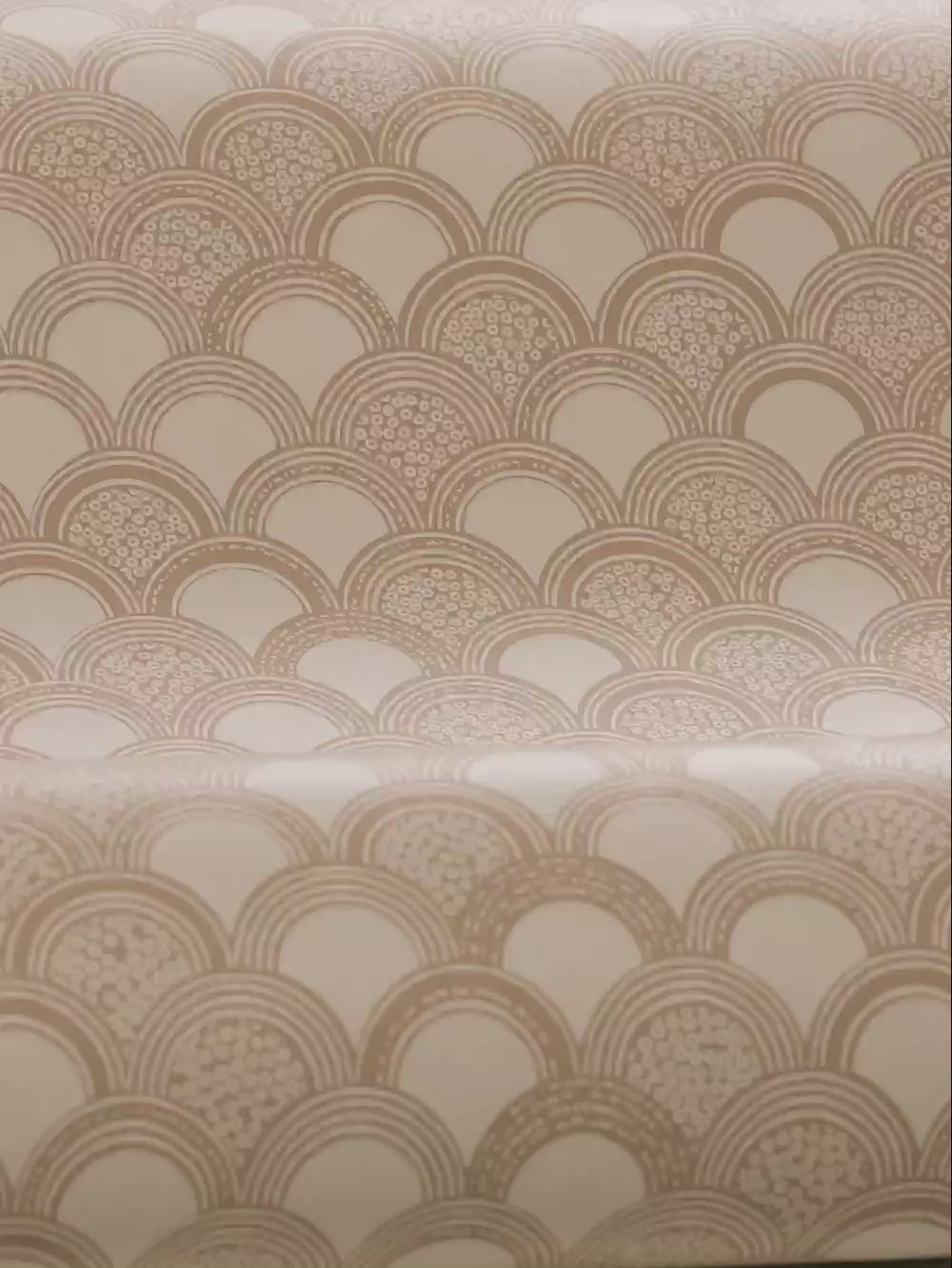 Tapeta s geometrickým vzorem v obloucích BIRGIT zlatá
