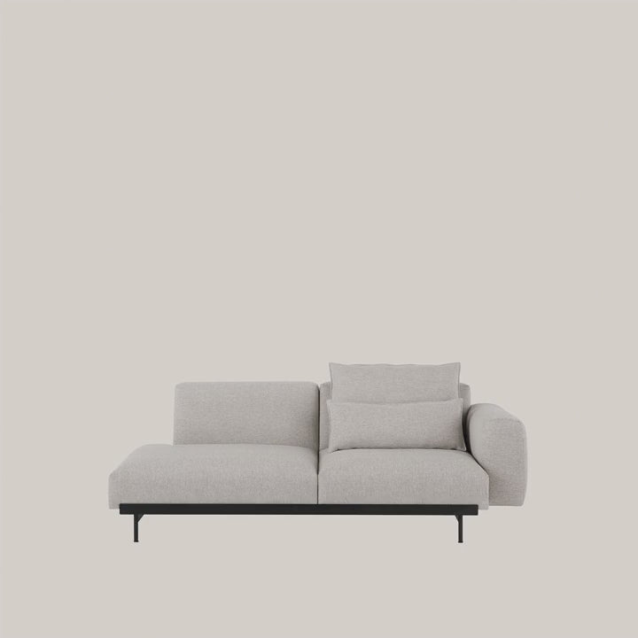 Sofa pro dvě osoby, otevřená levostranná IN SITU, čalouněná.