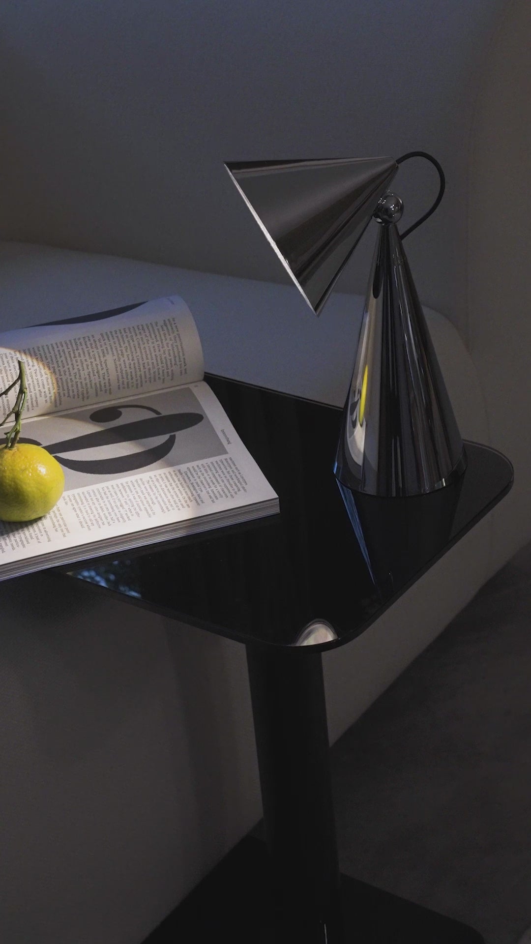 Portable table lamp POSE blue