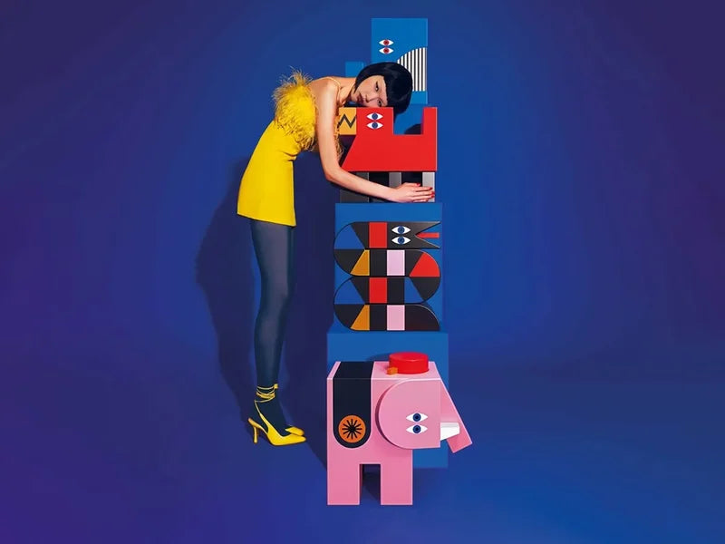 OGGIAN AZIZ coffee table red