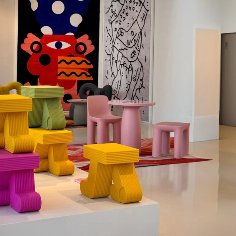 WALKING green garden side table