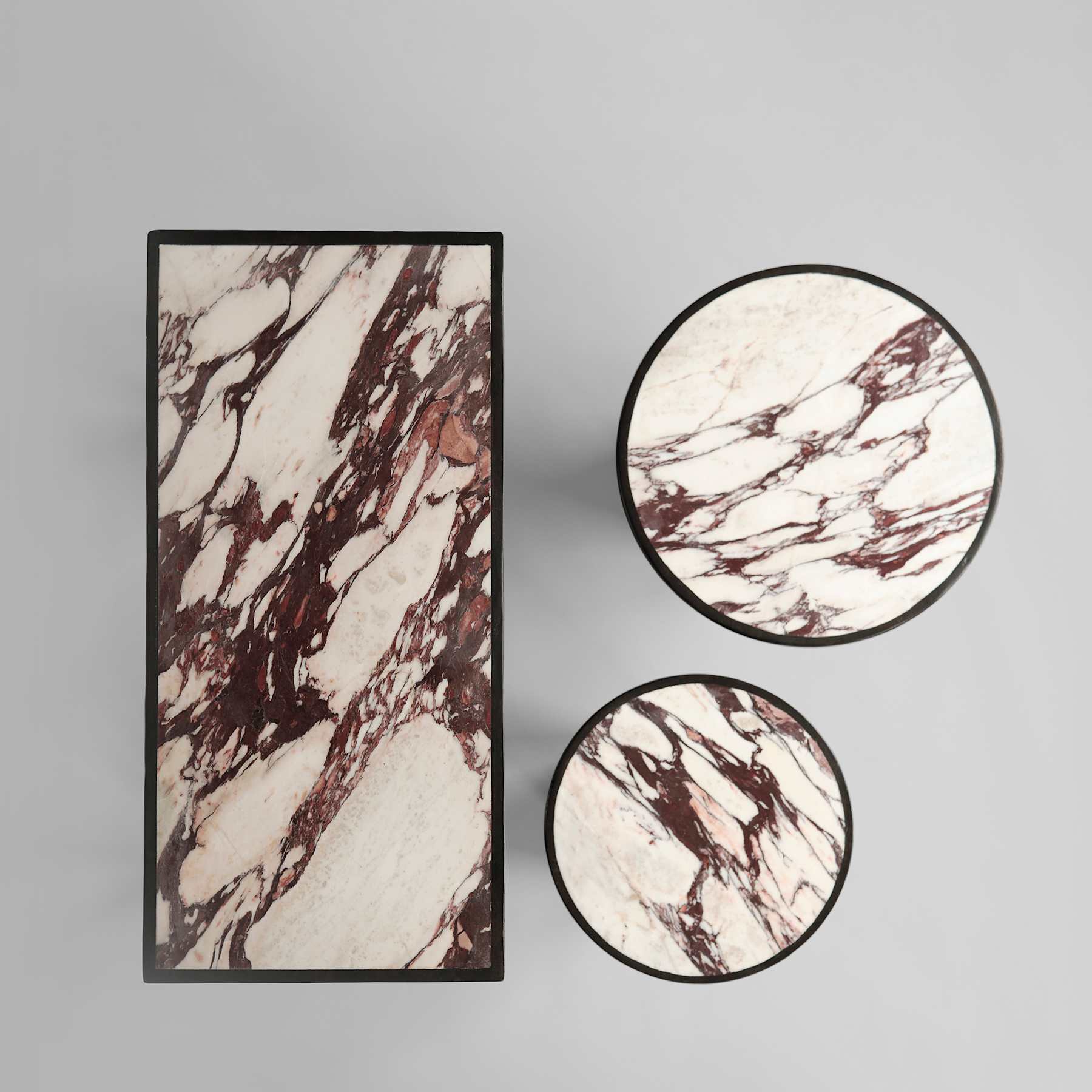 Konferenční stolek TRUMPET beton s mramorem