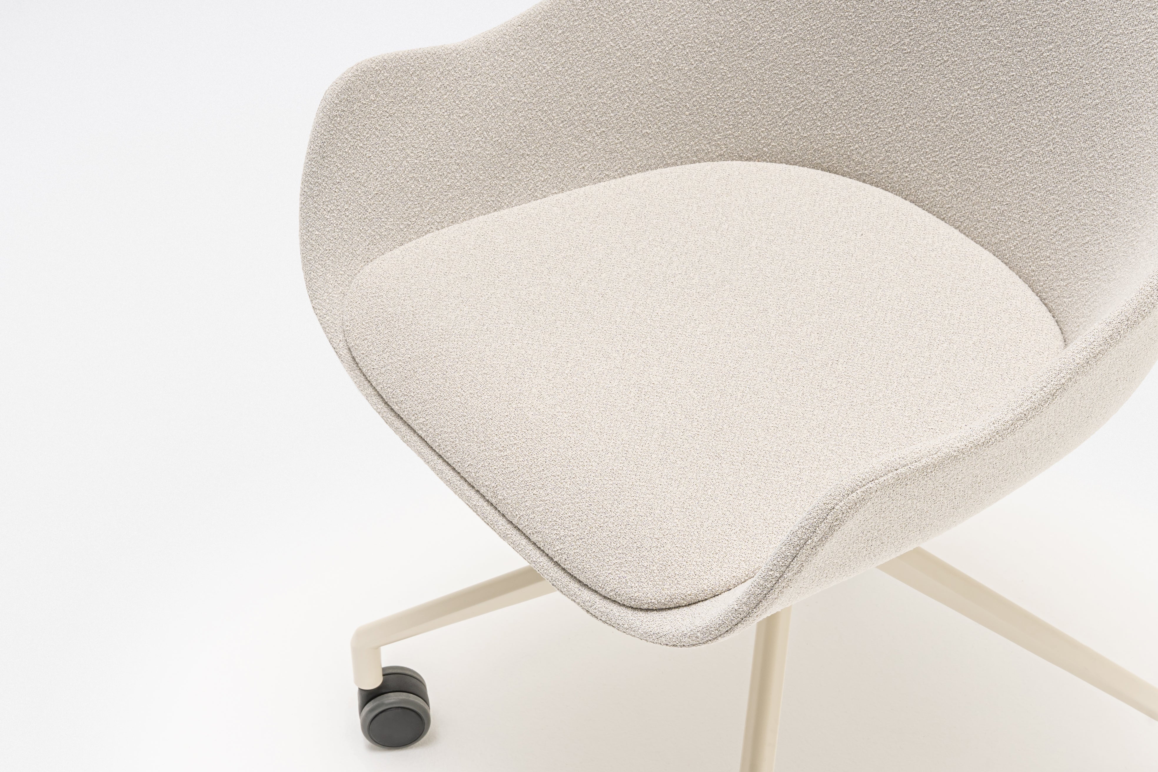 Krzesło obrotowe BALTIC CLASSIC podstawa aluminiowa z kółkami do powierzchni miękkiej