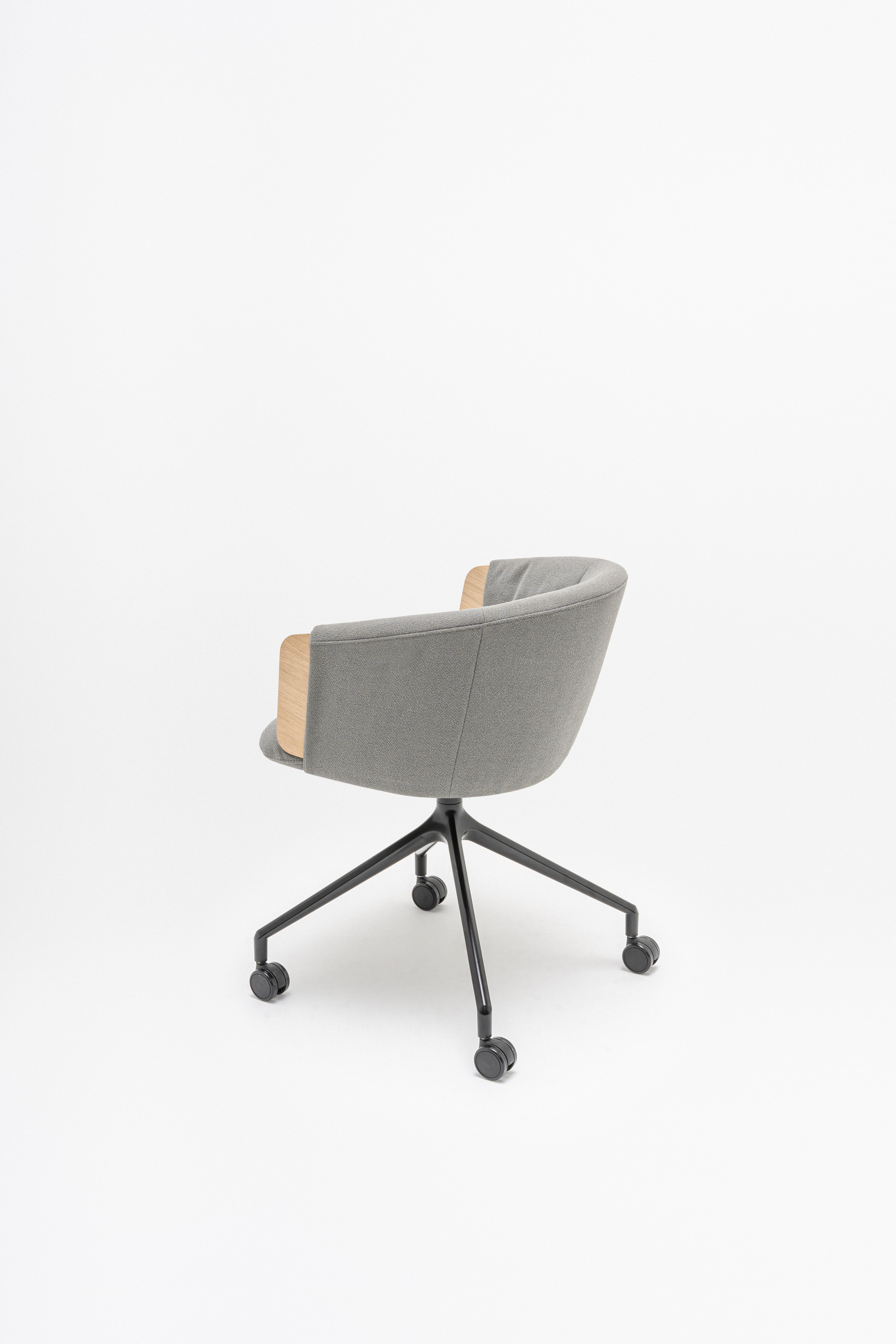 COLLAR METAL RIGHT CHAIR