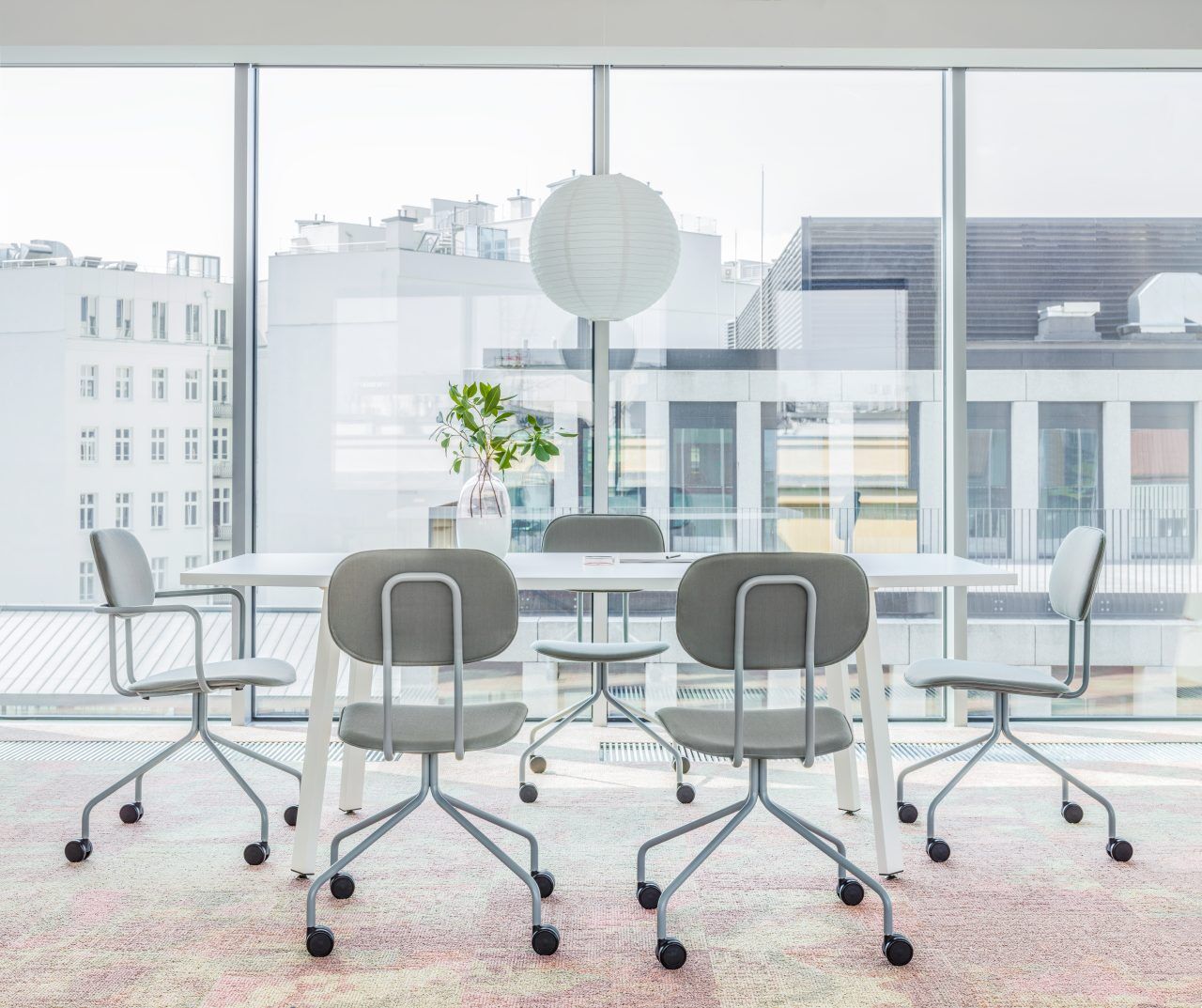 Krzesło tapicerowane NEW SCHOOL - kolor do wyboru [Milena] MDD    Eye on Design