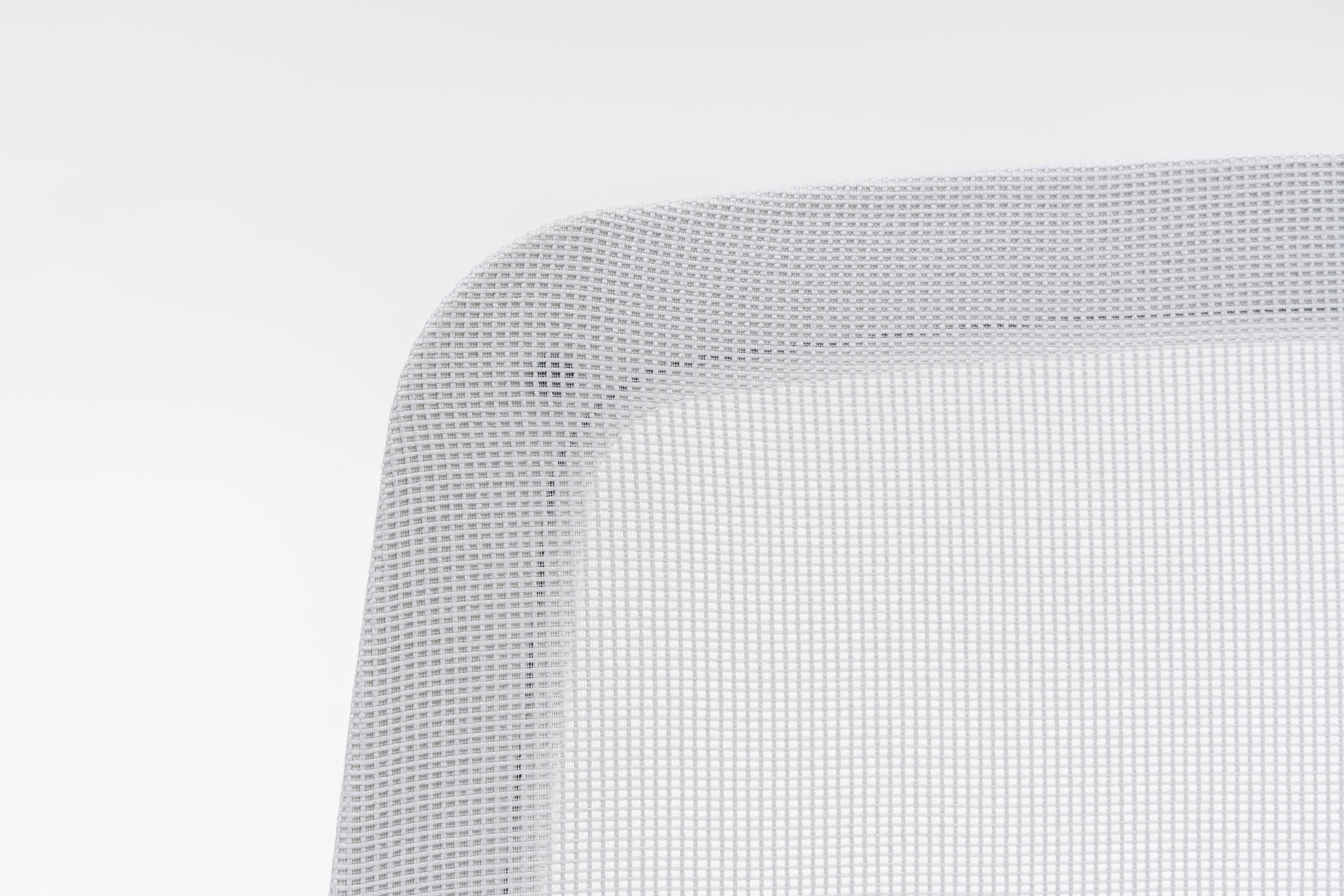 Křeslo s proplétaným opěradlem EVO s nastavitelným podstavcem na kolečkách pro měkké povrchy