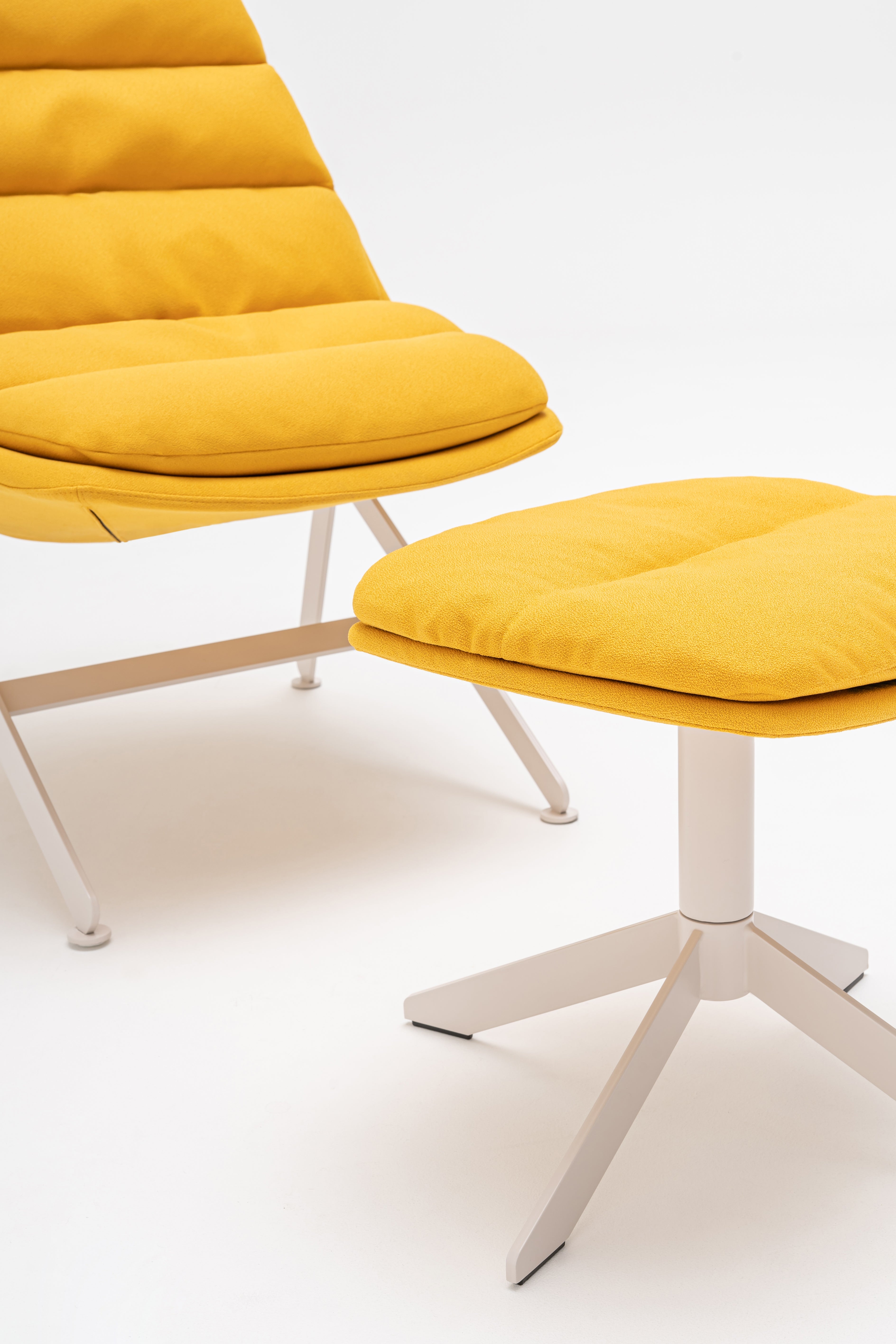 Podnožník FAT FRANK čalouněný