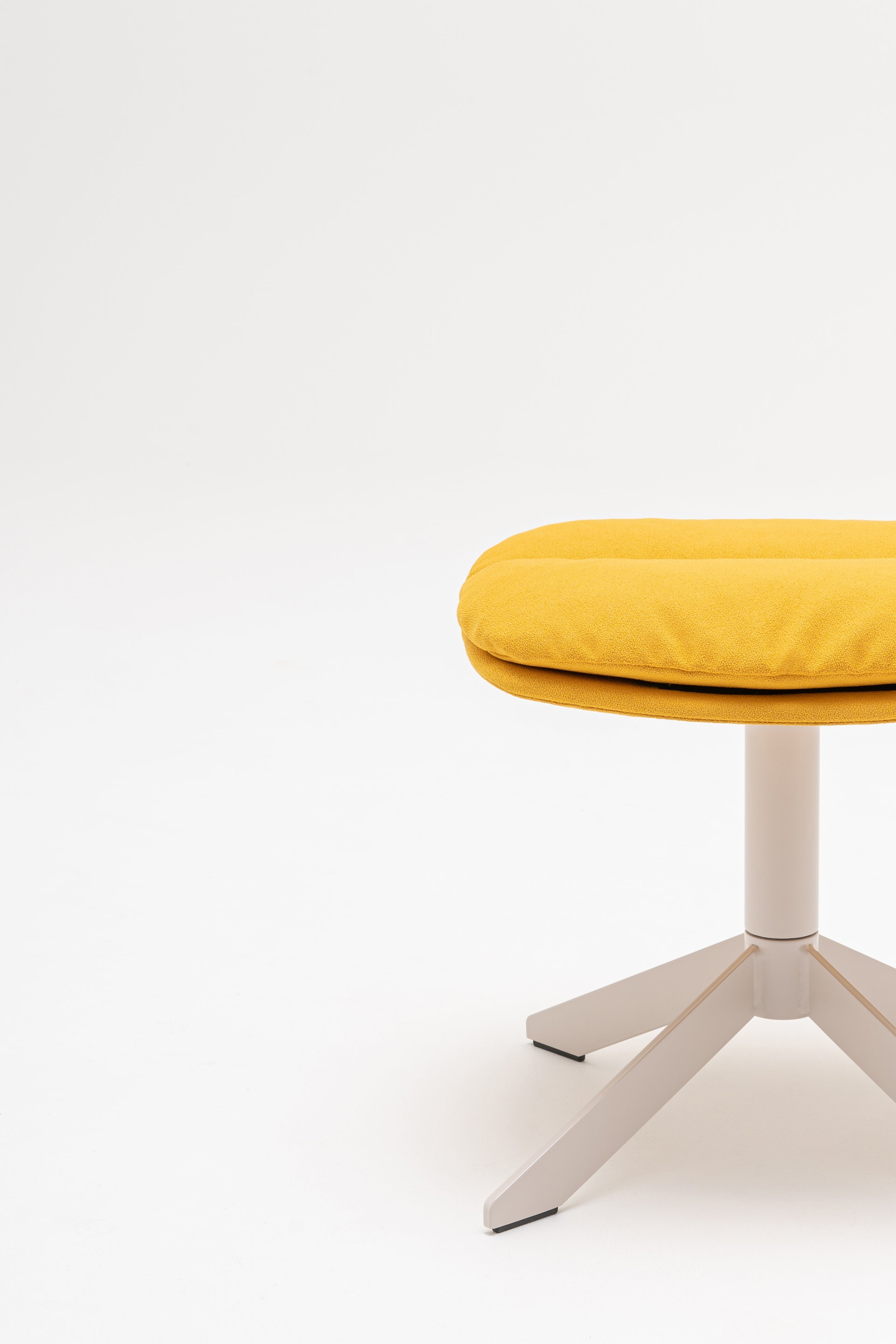 Podnožník FAT FRANK čalouněný