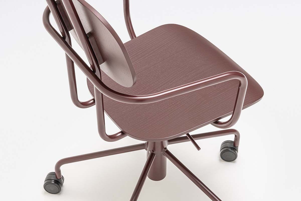 Krzesło z zagłówkiem NEW SCHOOL regulowana podstawa niebieski [Milena] MDD    Eye on Design