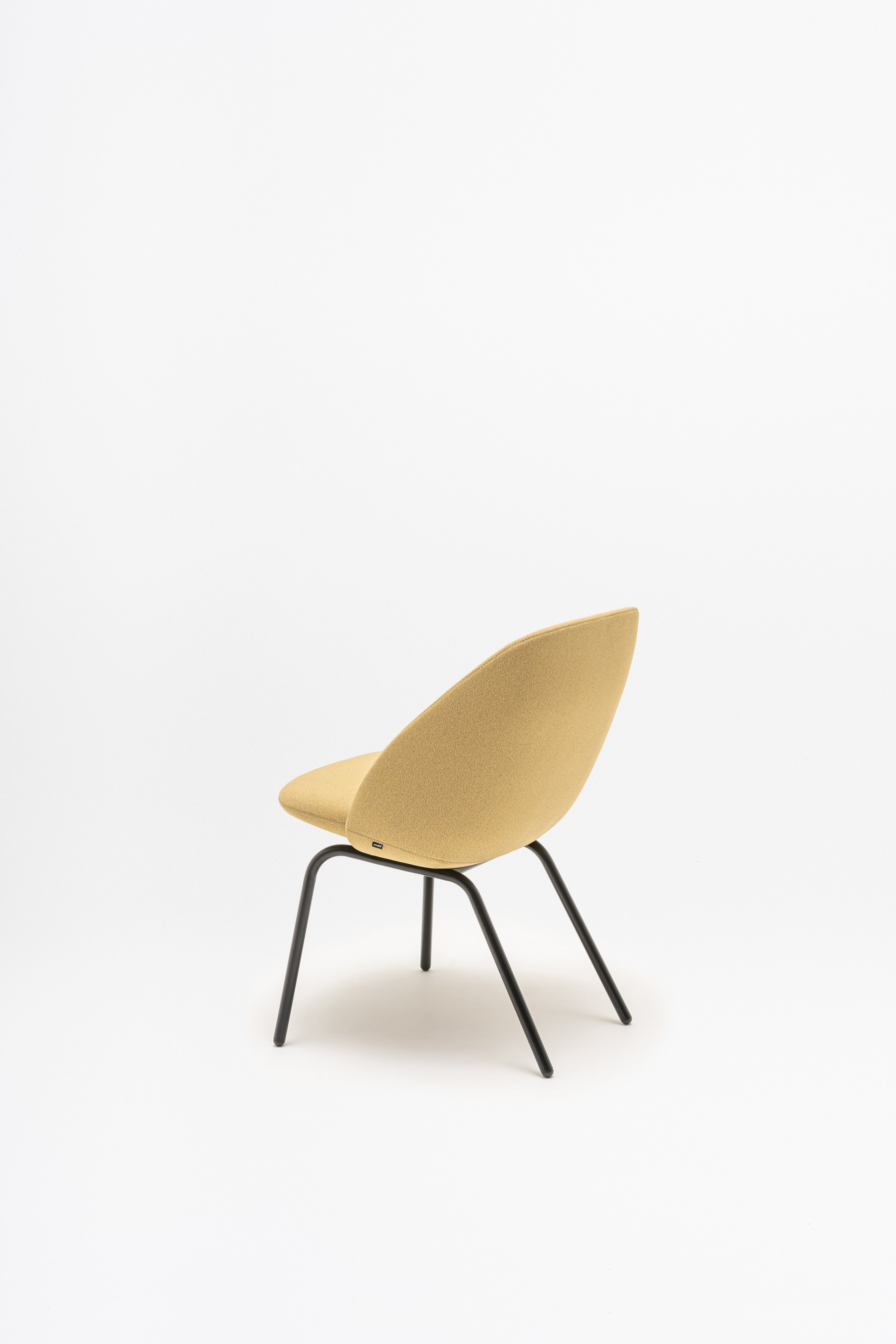 Křeslo s nízkým opěradlem PARALEL čtyřnohá základna