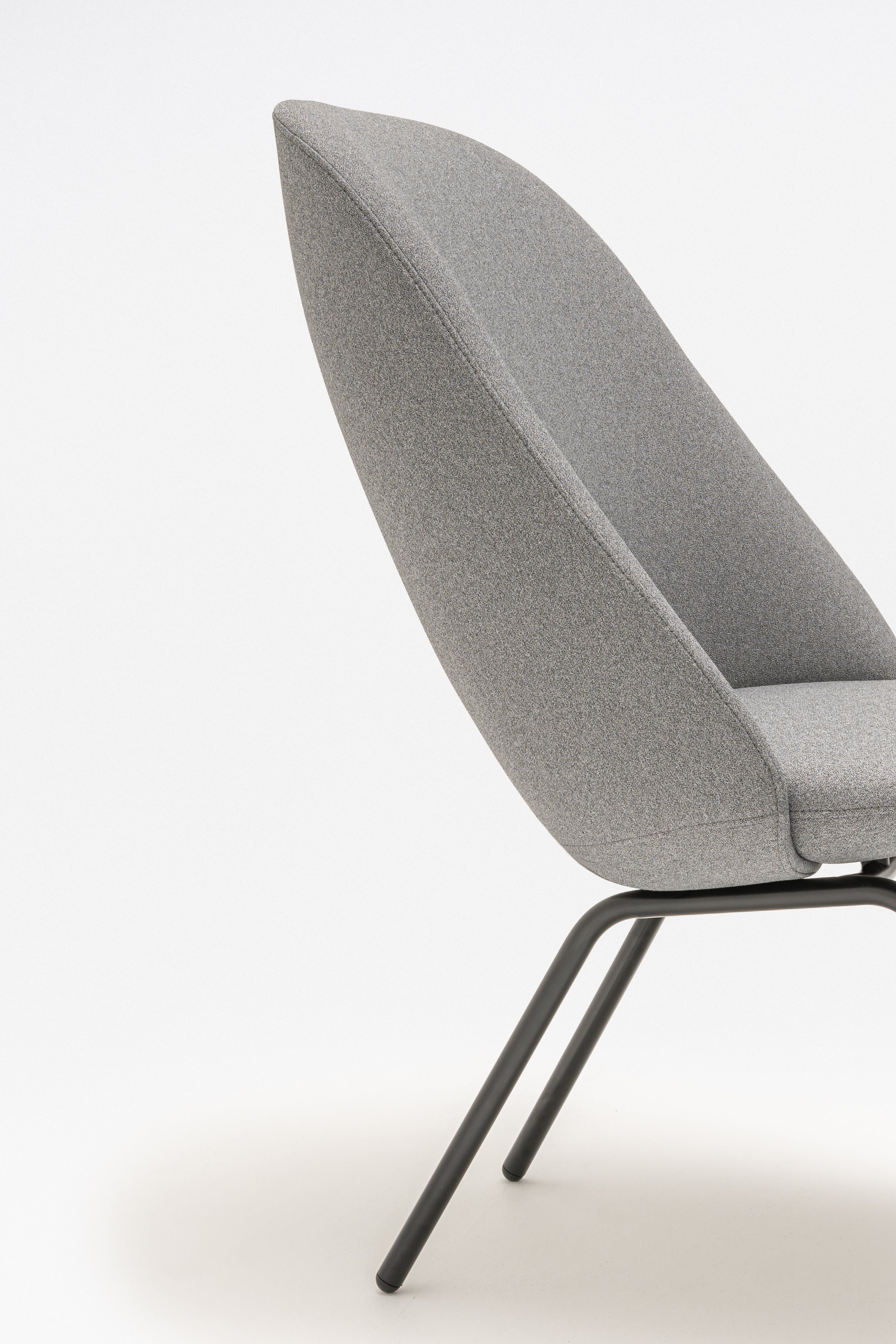 Křeslo s vysokým opěradlem PARALEL čtyřnohá základna