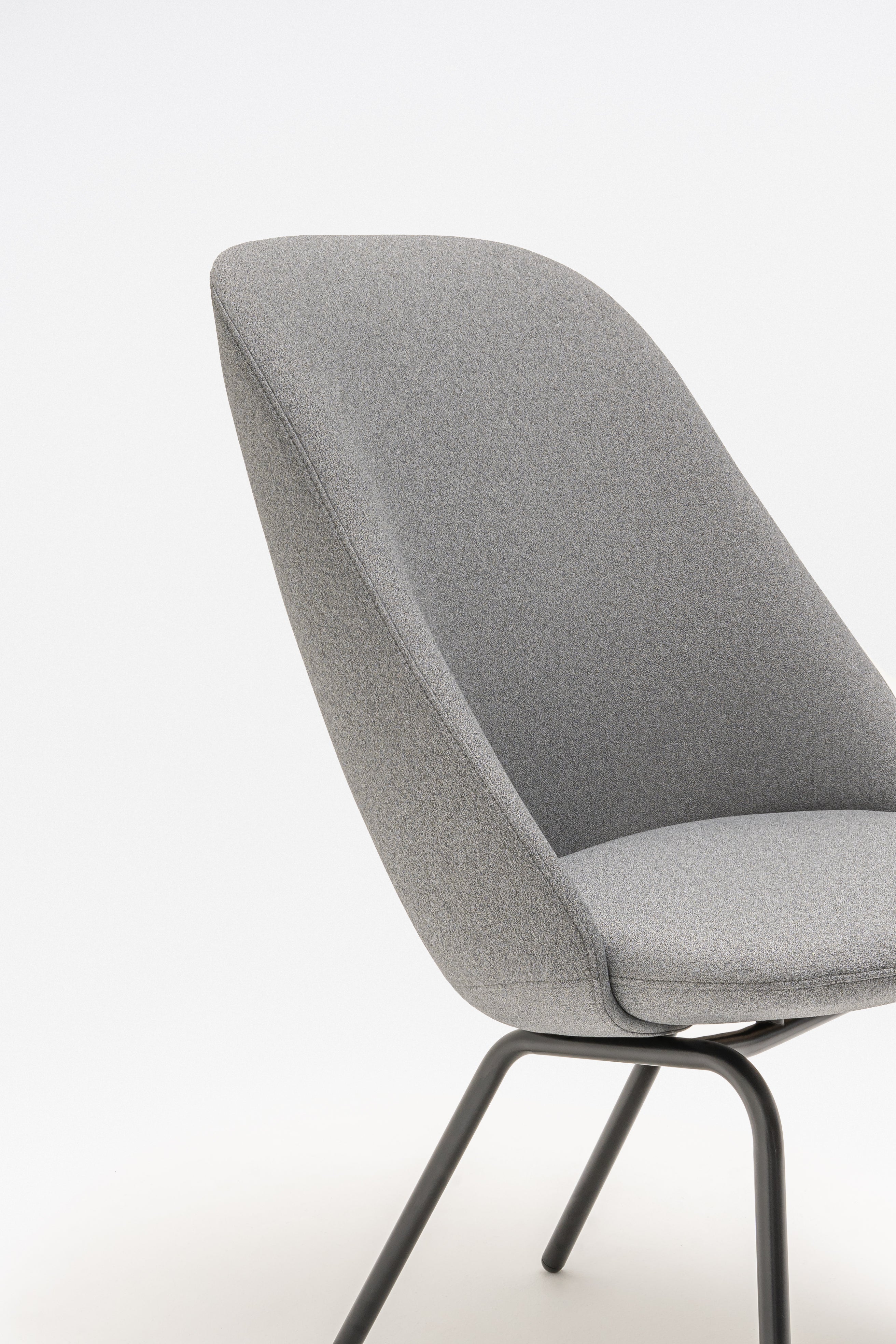 Křeslo s vysokým opěradlem PARALEL čtyřnohá základna