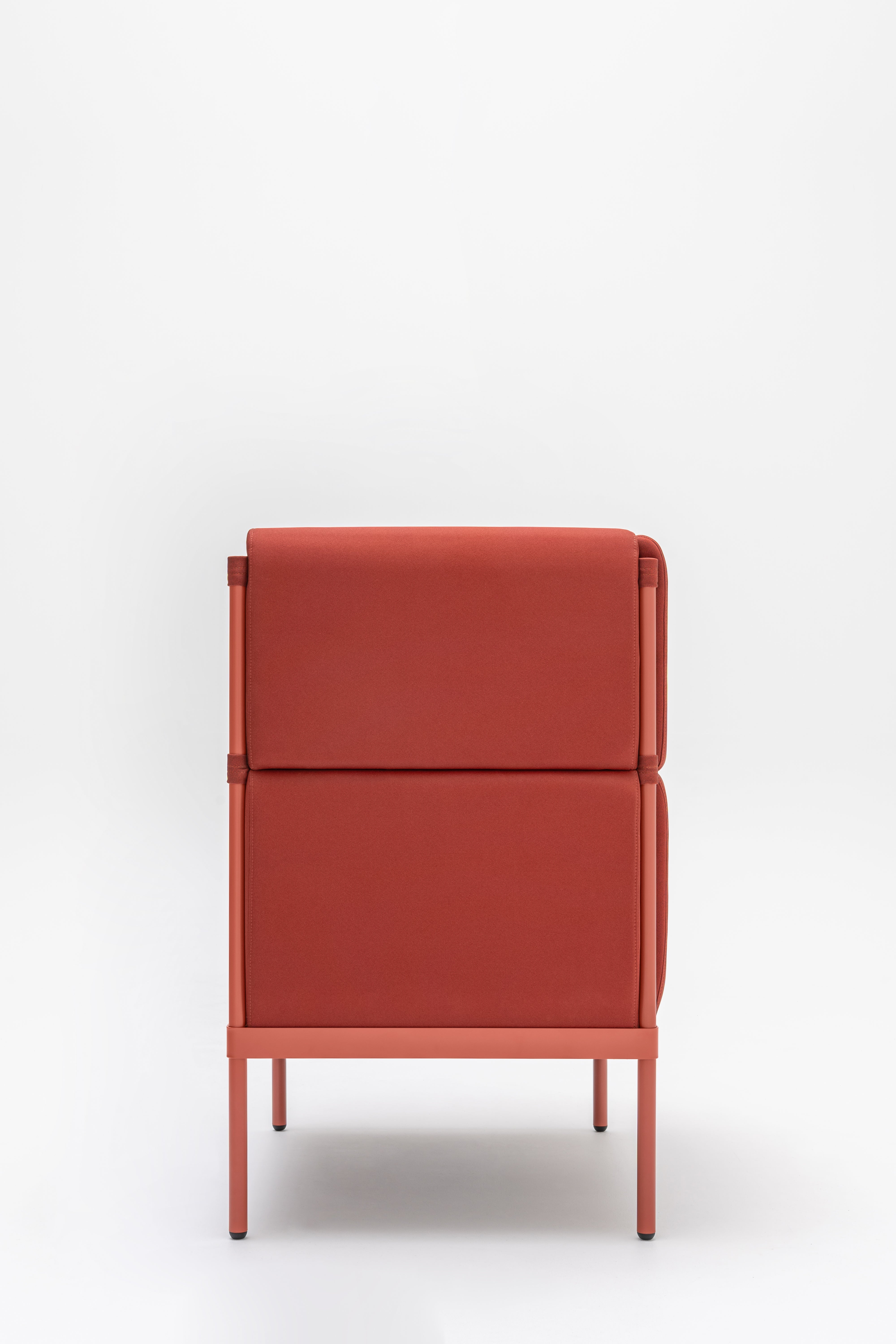 Vysoké křeslo STILT čalouněné