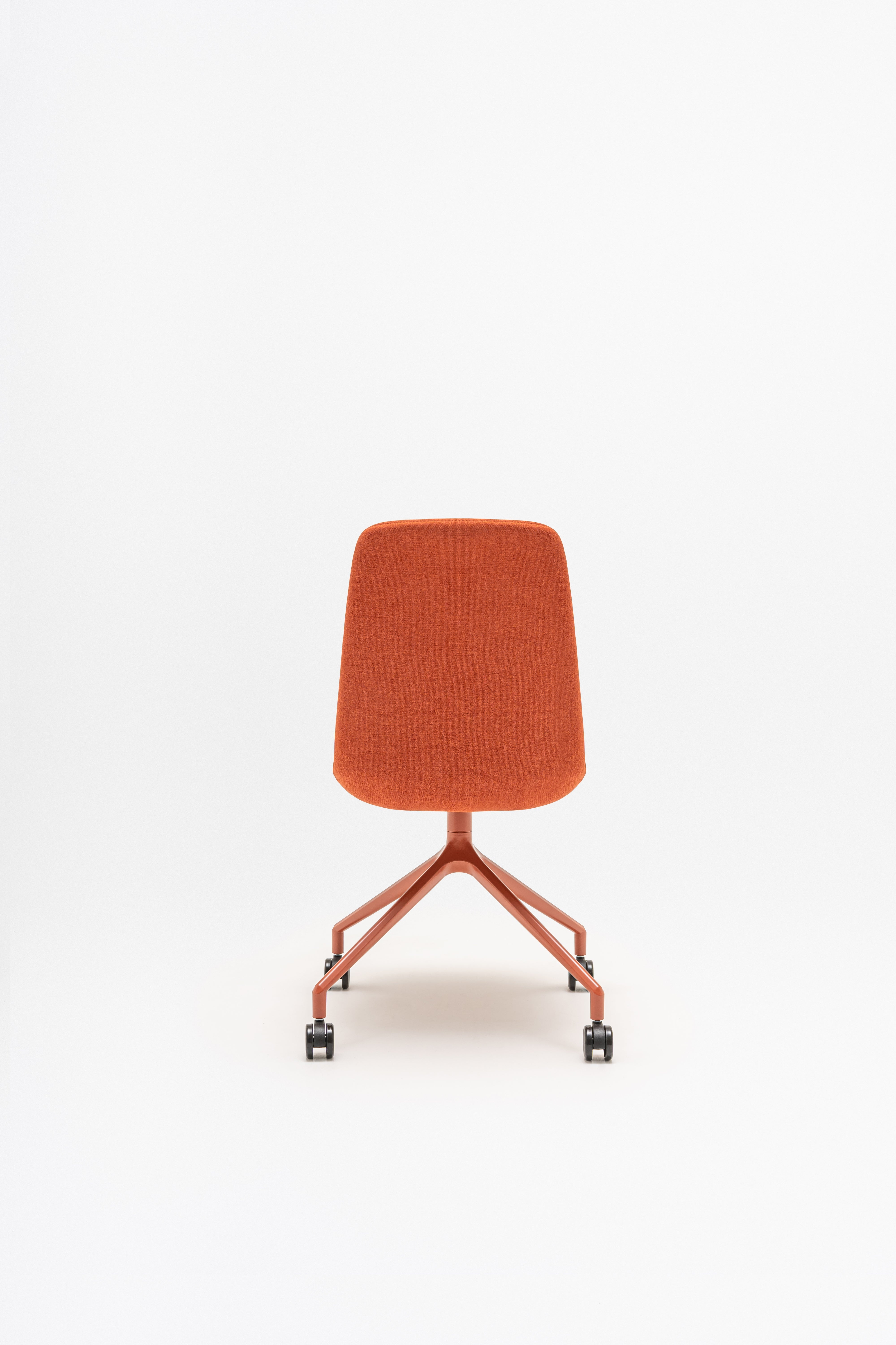 Ulti swivel chair aluminum base with wheels