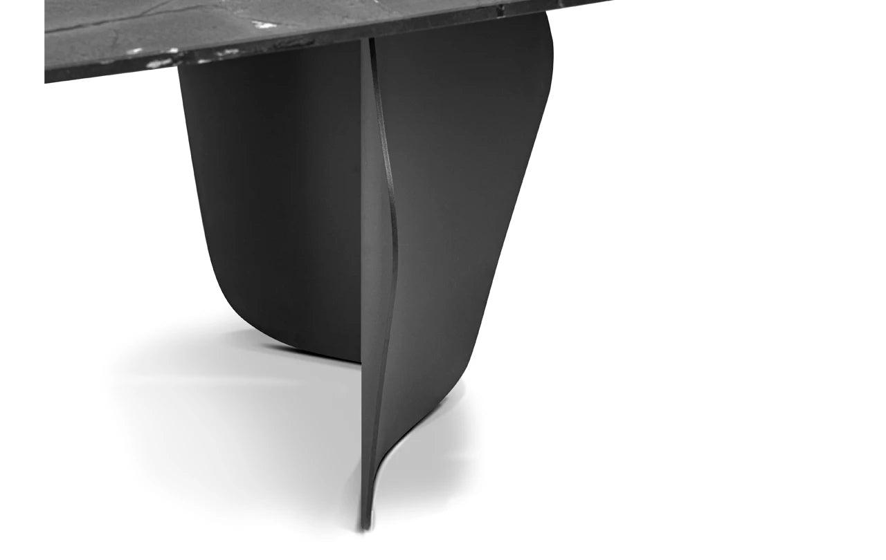 Stół CONVIRIO kwarcyt Rosanero    Eye on Design