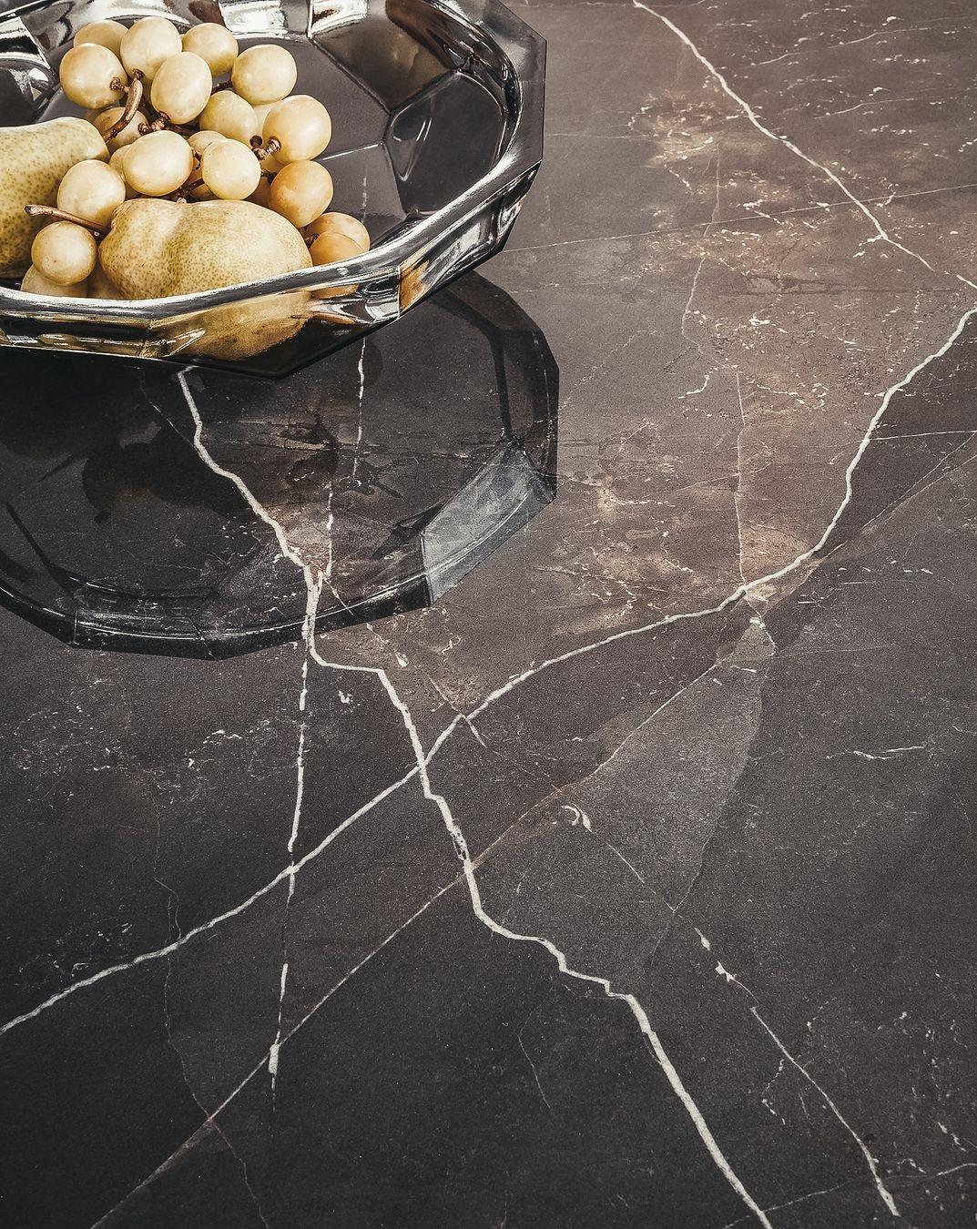 Stolik boczny MUSHROOM ciemnobrązowa podstawa Calligaris    Eye on Design