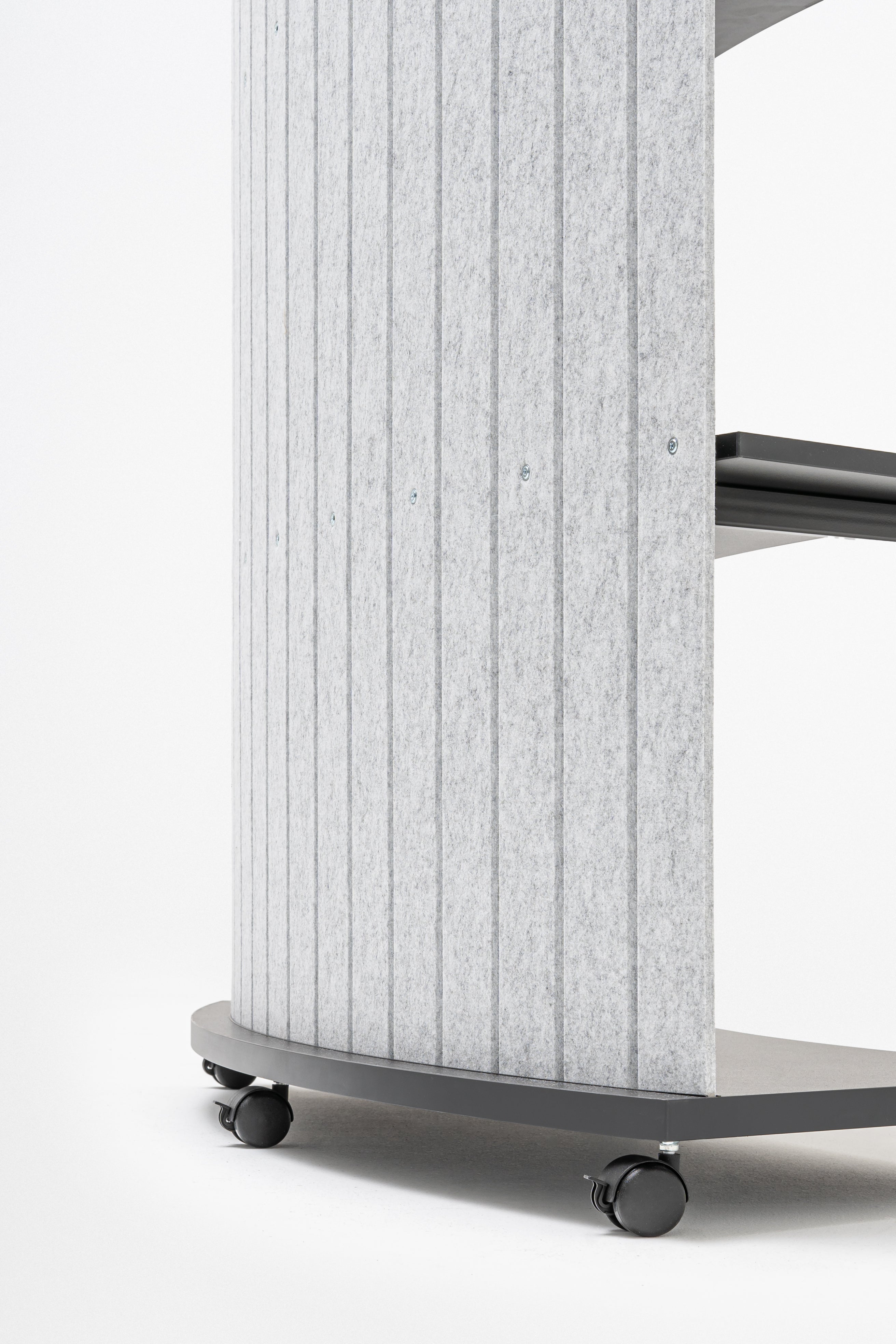 Steel shelving tanca rear from felt