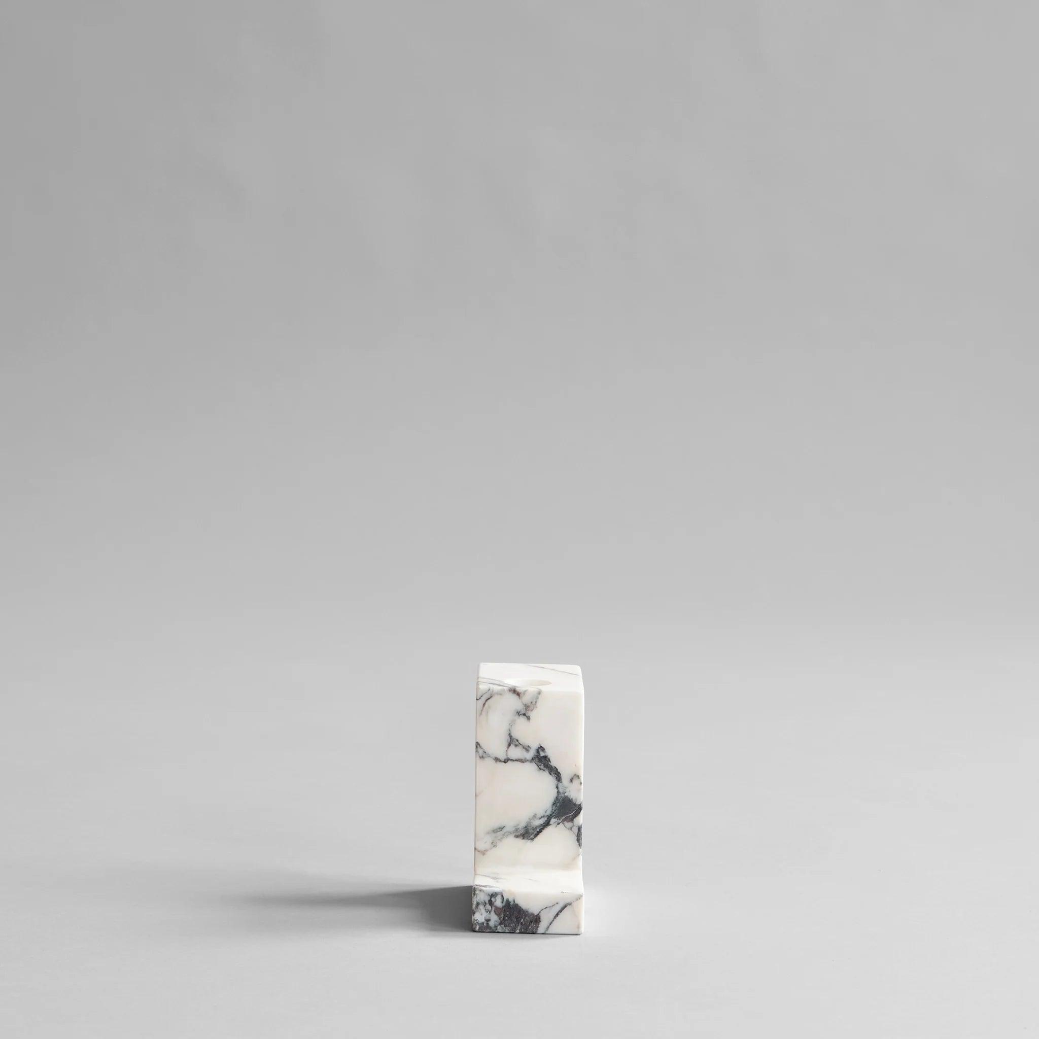 Świecznik BRICK TALL marmur 101 Copenhagen    Eye on Design