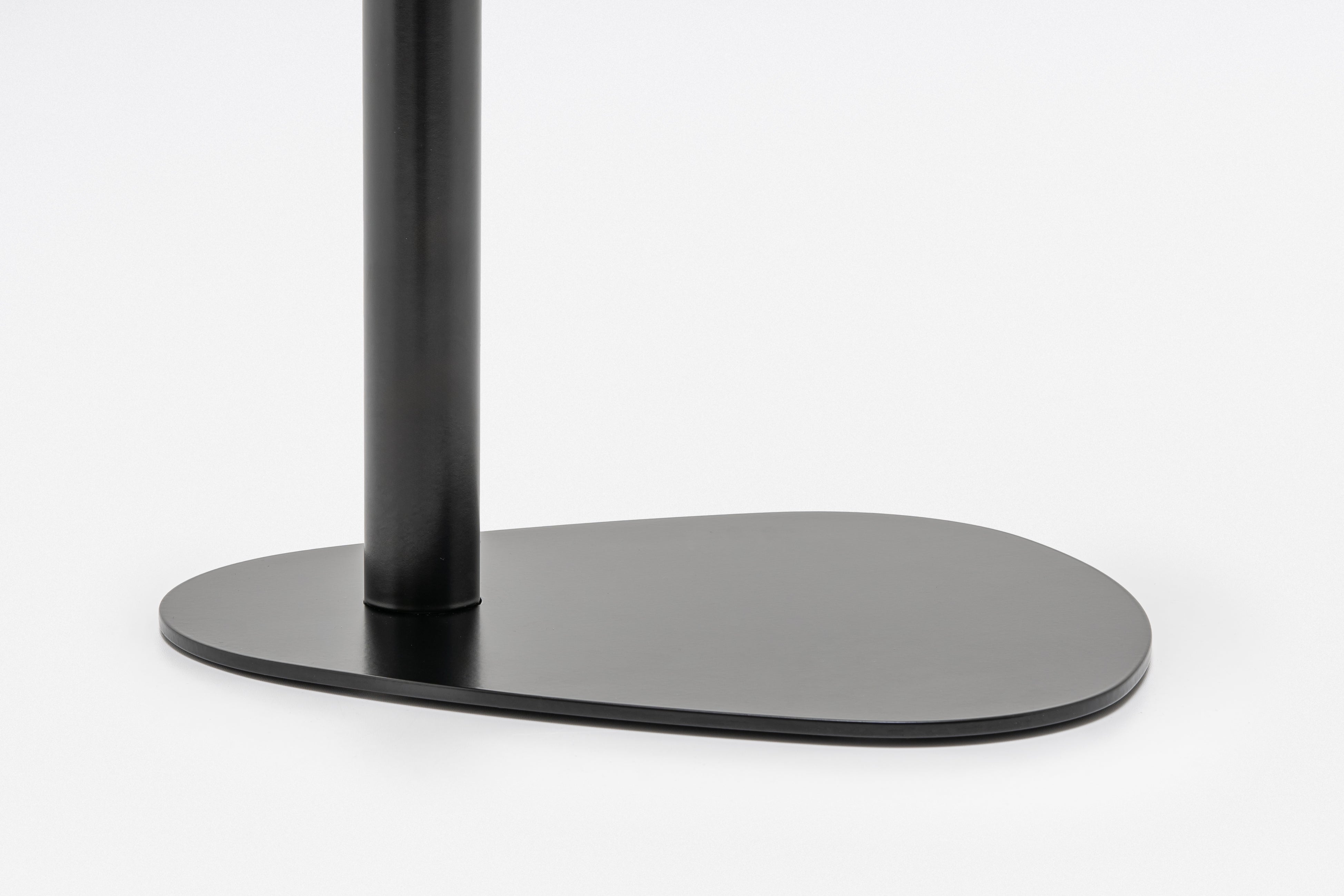 Kovový konferenční stolek CELO