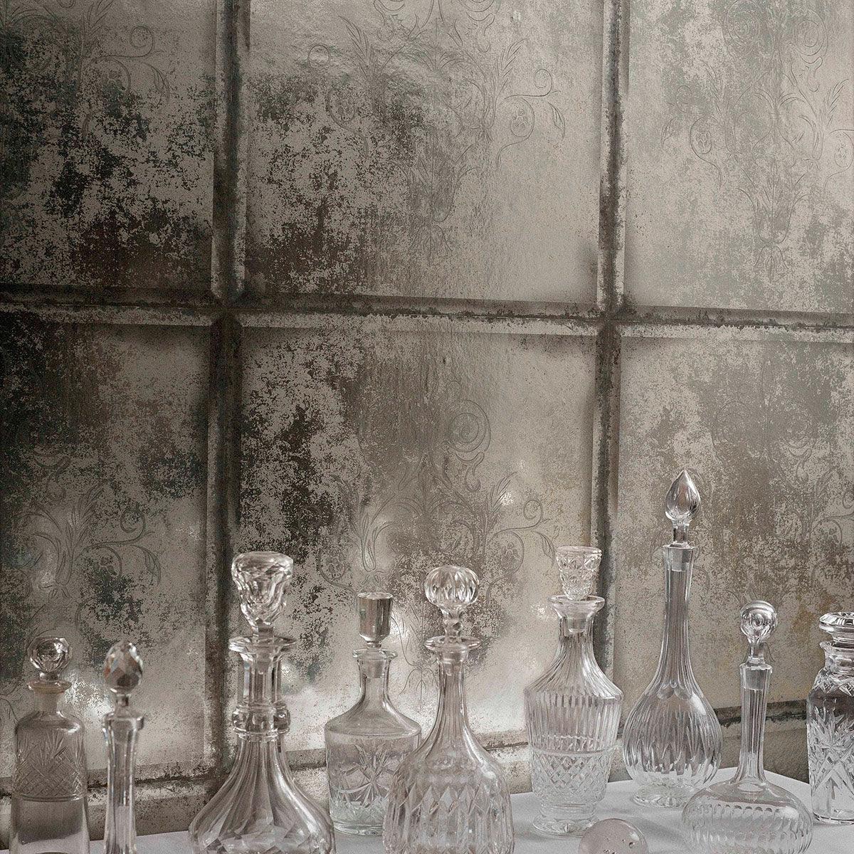 Metallic wallpaper imitating beveled mirror with ornaments ALBEMARLE - Graphite Albery with foil