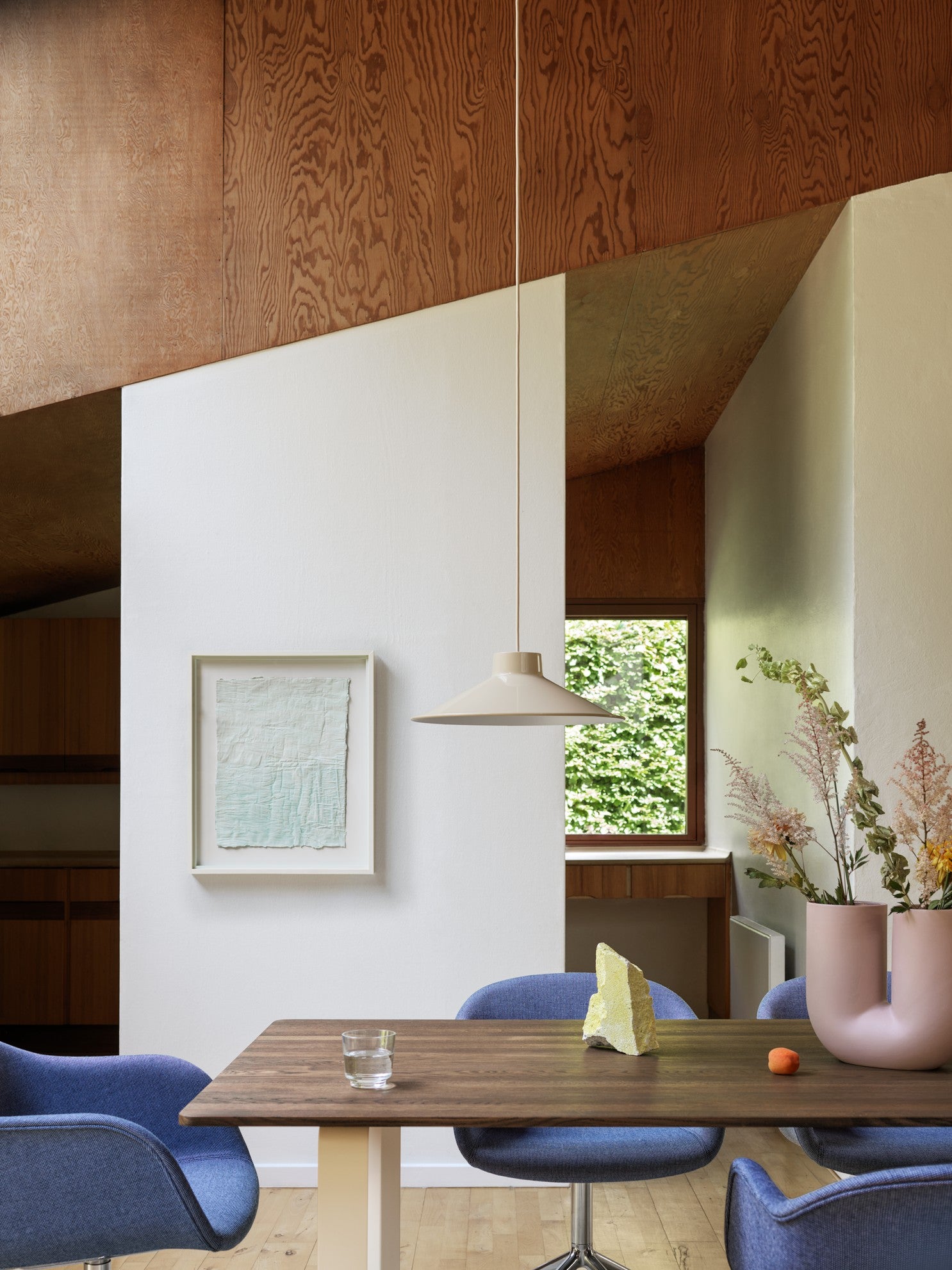 TOP beige pendant lamp