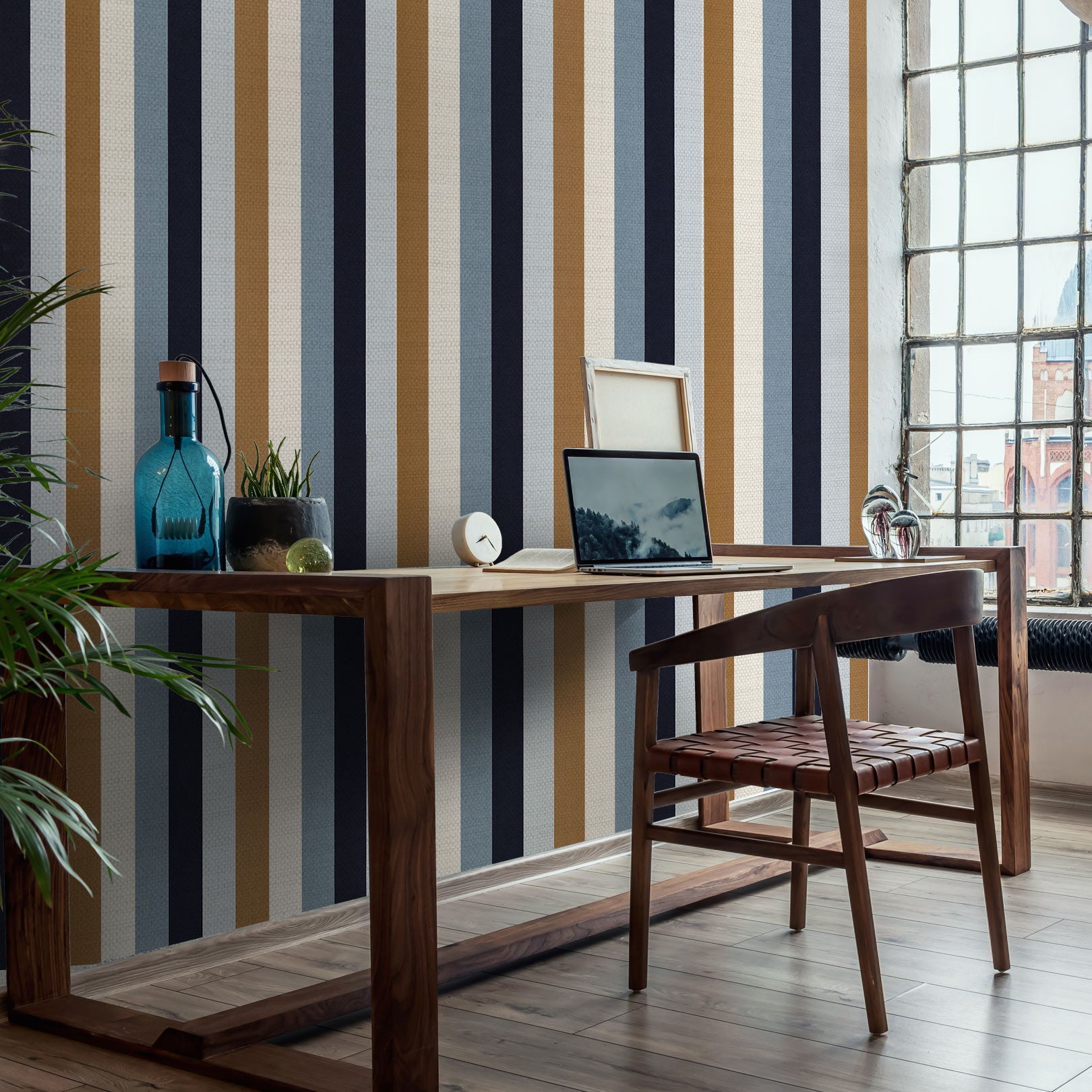 Strukturovaná tapeta s pruhy TRANSAT - BLEU PERSAN/OR modrá s oranžovou