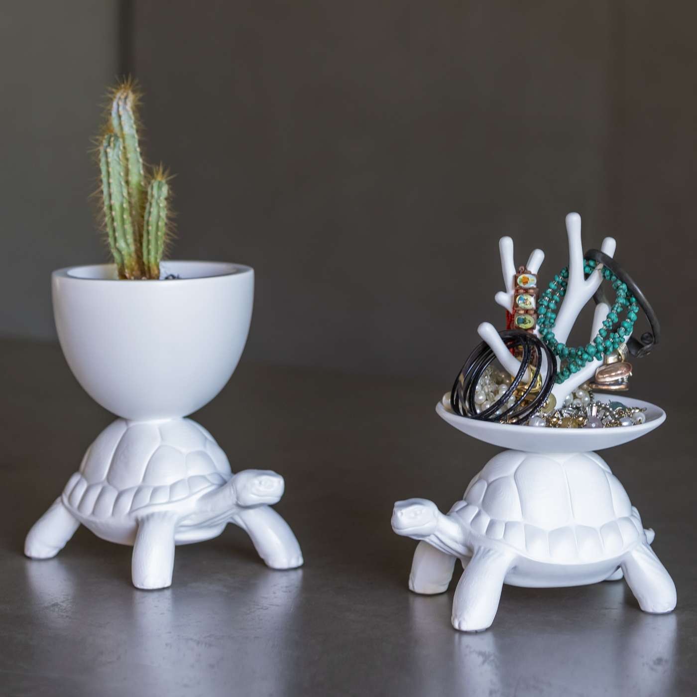 Květináč TURTLE CARRY světle šedý