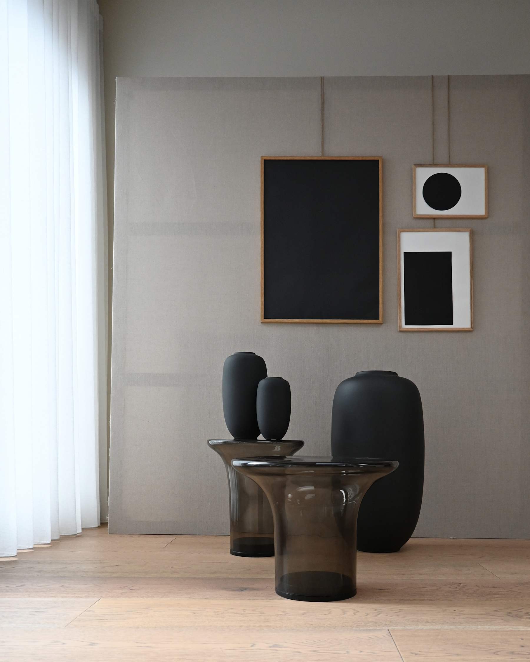 SUNAO SLIM vase black ceramic