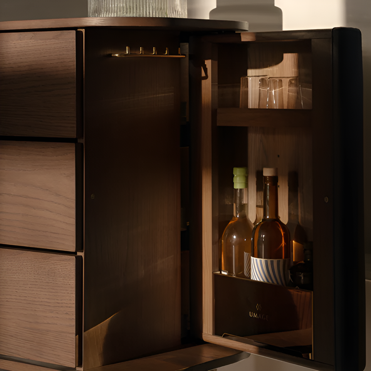 TREASURES cabinet with Venetian reed and dark oak base