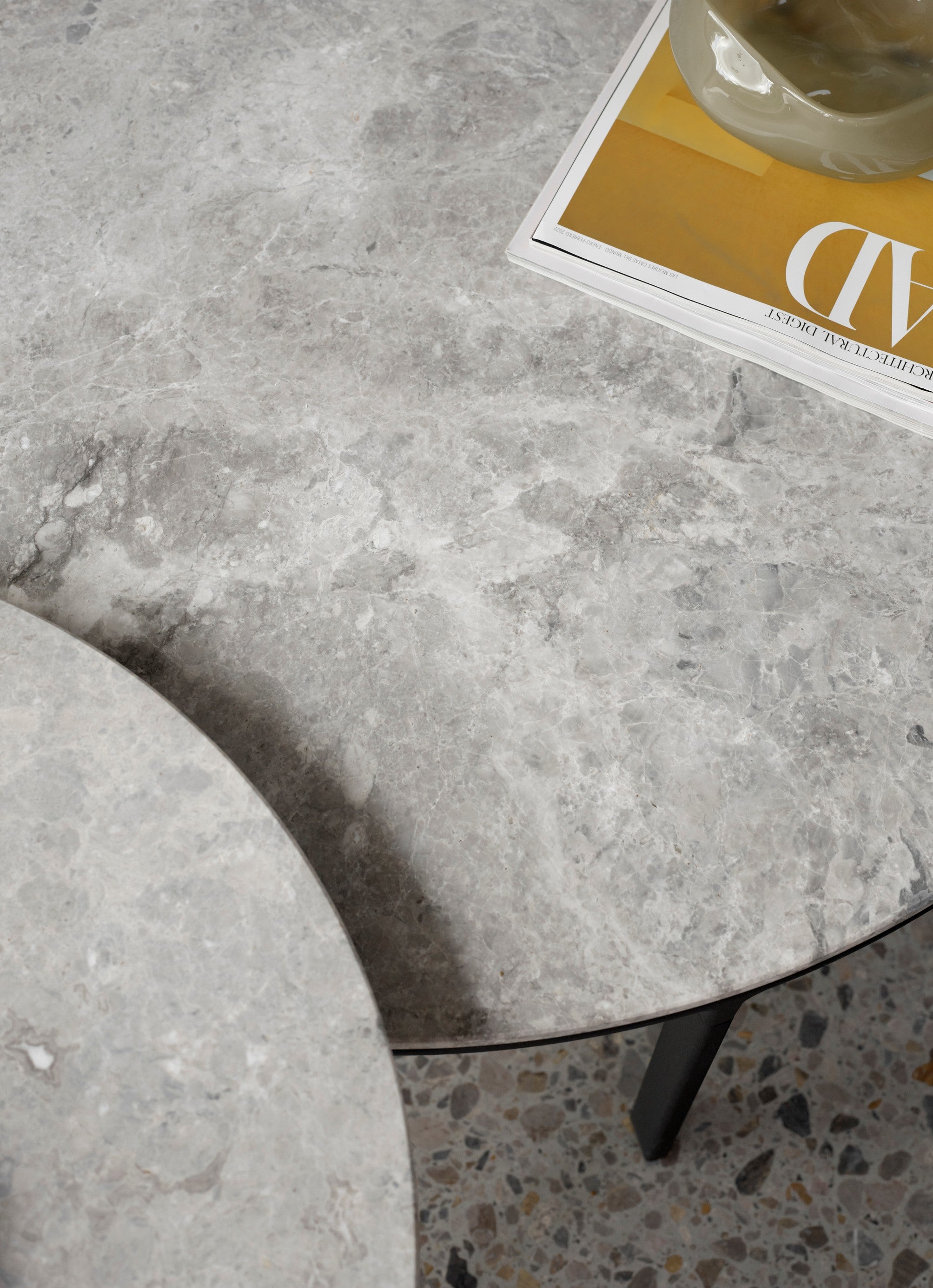 Coffee table 423 light gray marble top with dark aluminum base
