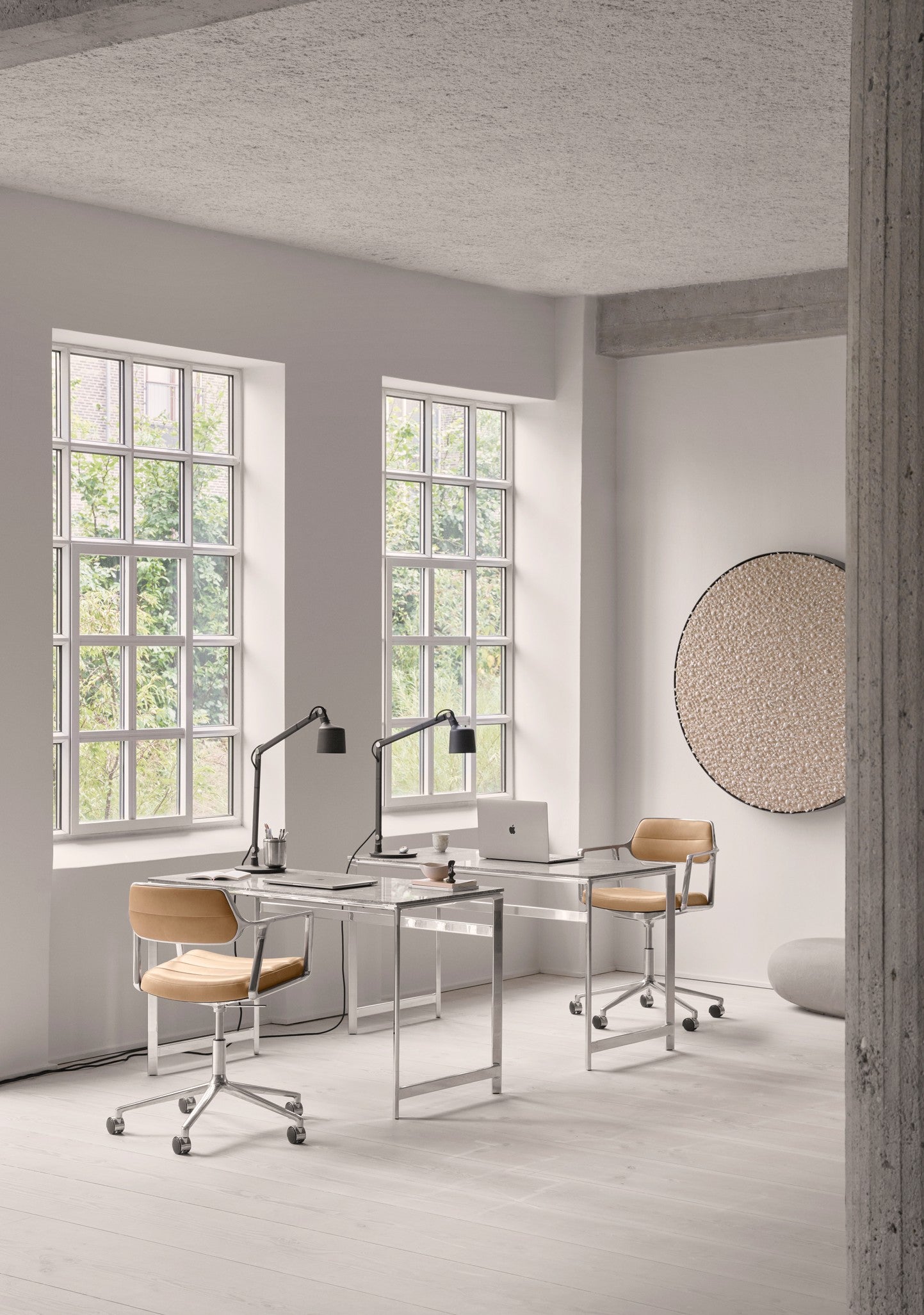 Office chair 453+ black leather with black metal base