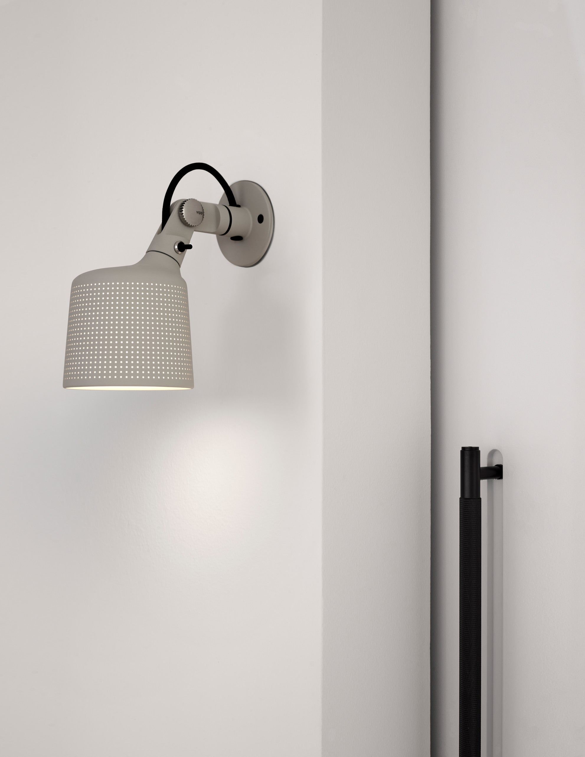 Nástěnná lampa 524 šedá metalická