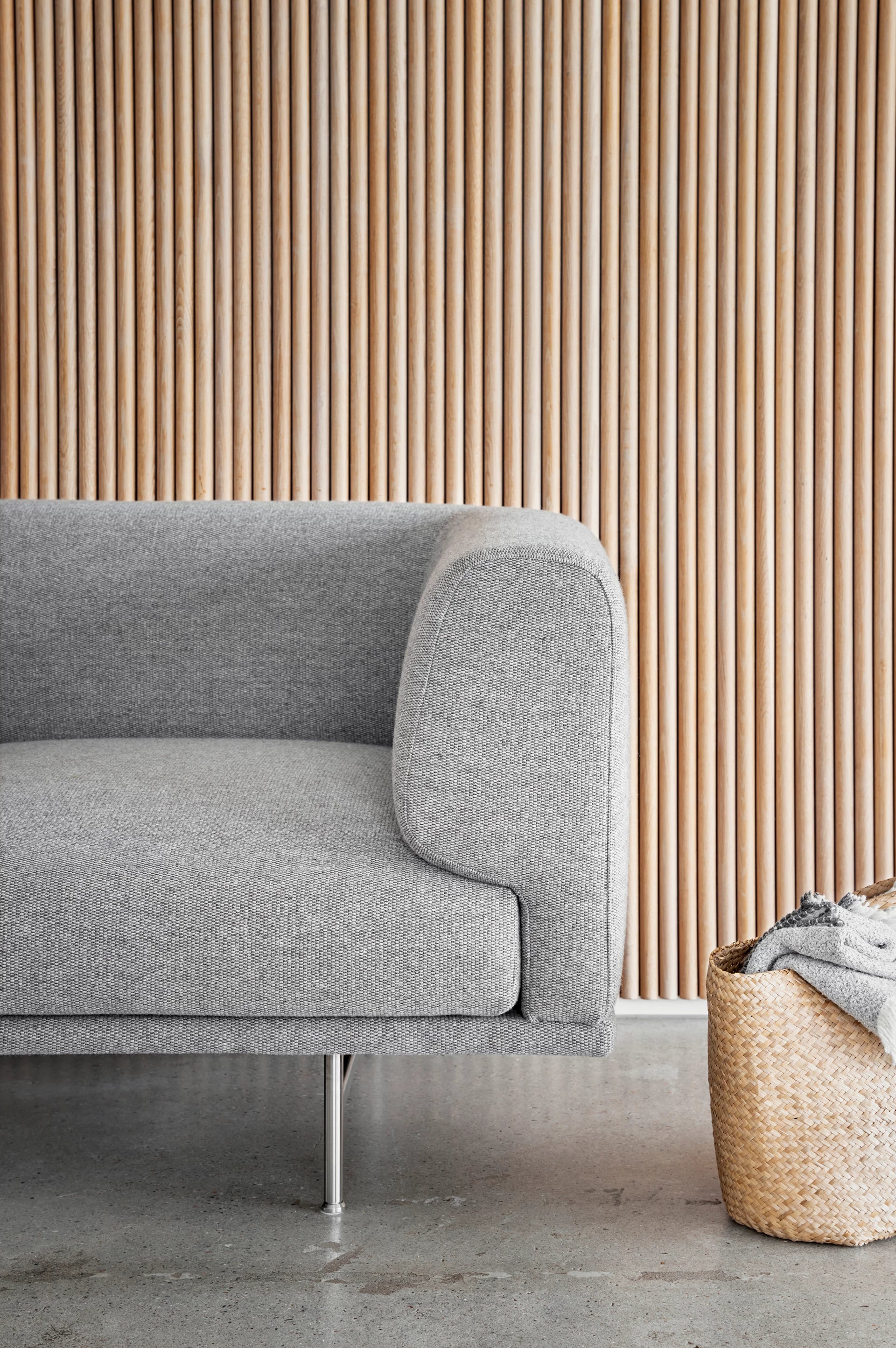 Pohovka 3-osobová CHIMNEY hnědá boucle s černým podstavcem