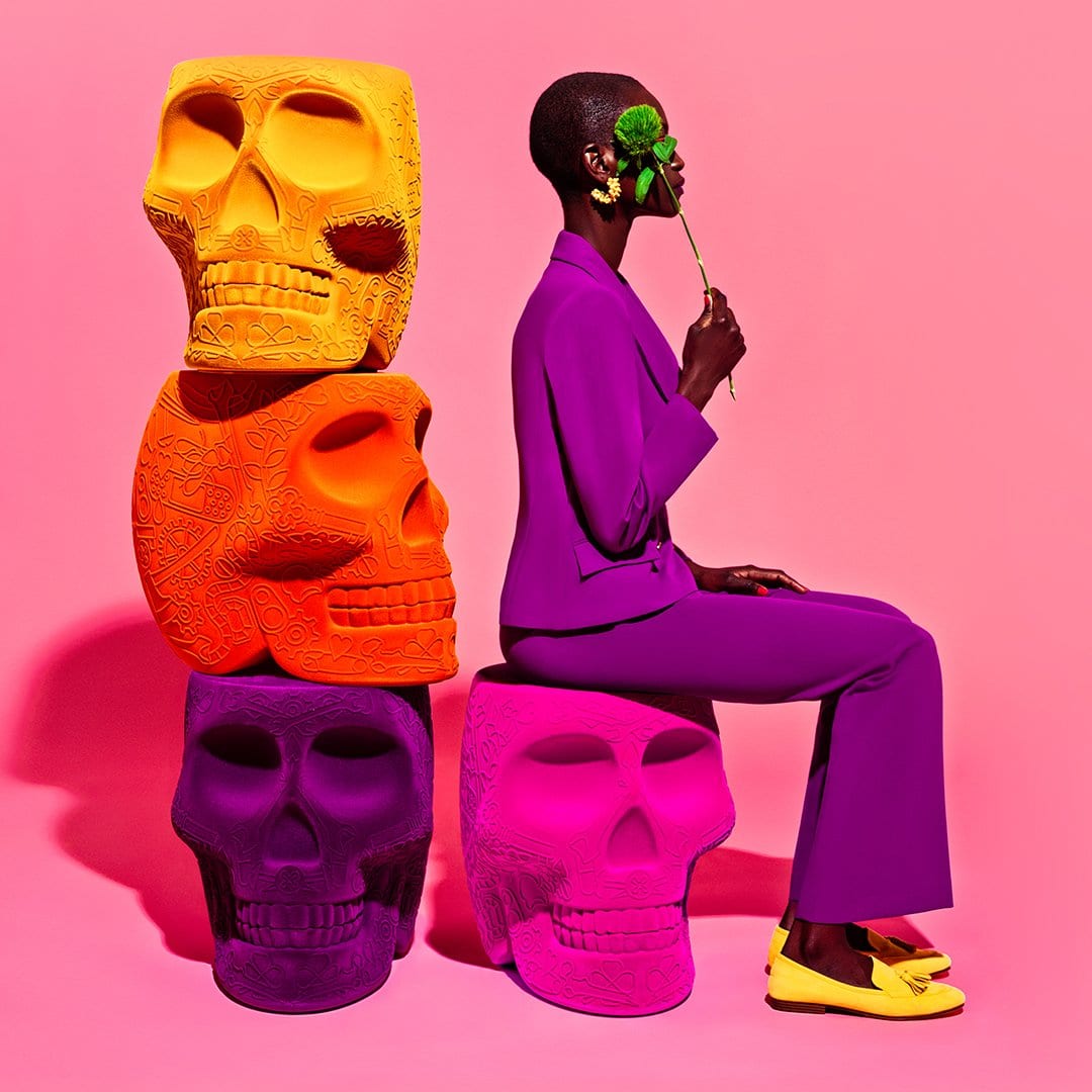 Stołek i stolik boczny MEXICO VELVET żółty BRAK U PRODUCENTA Qeeboo    Eye on Design