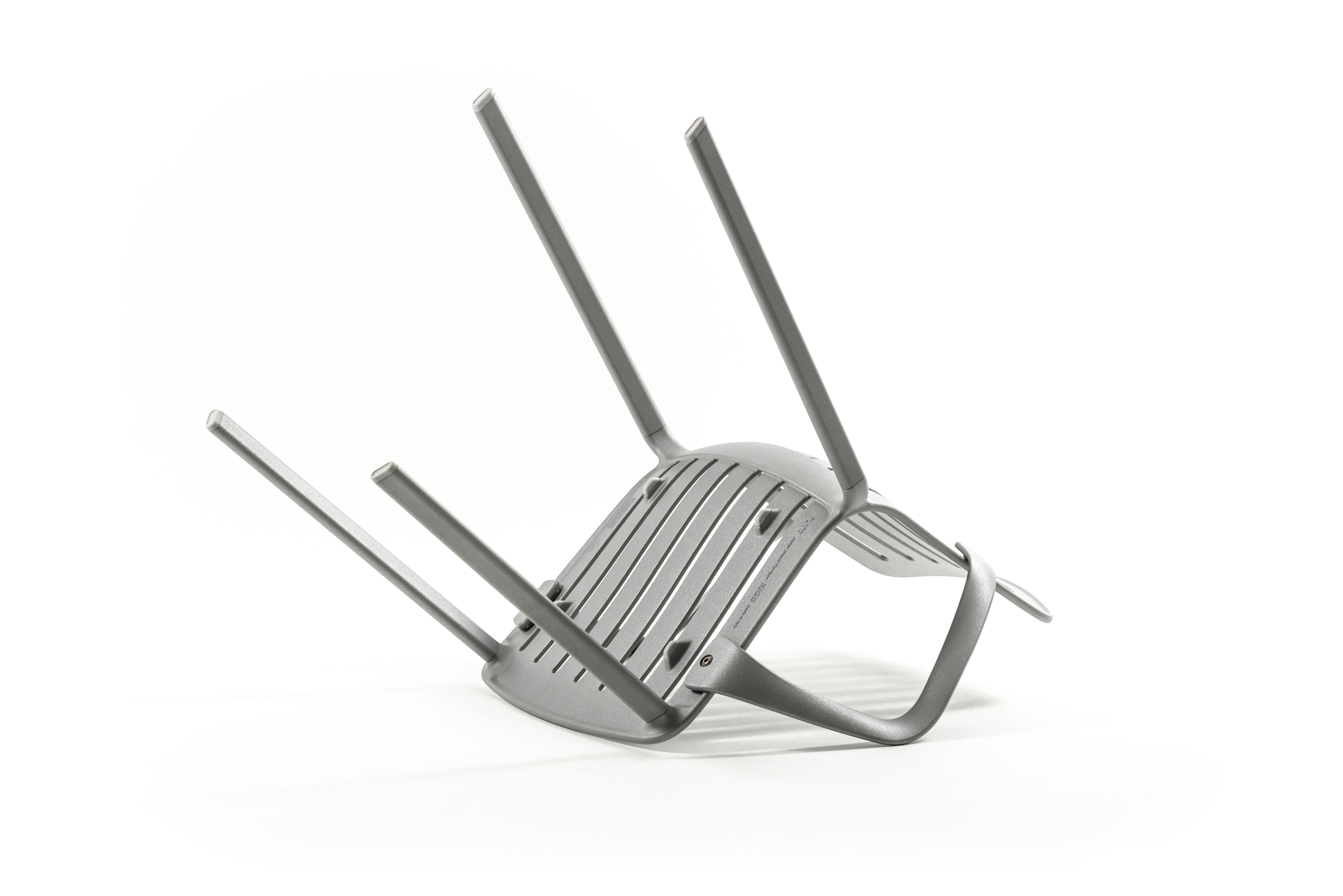 Krzesło zewnętrzne z podłokietnikami PLATO biały Magis    Eye on Design