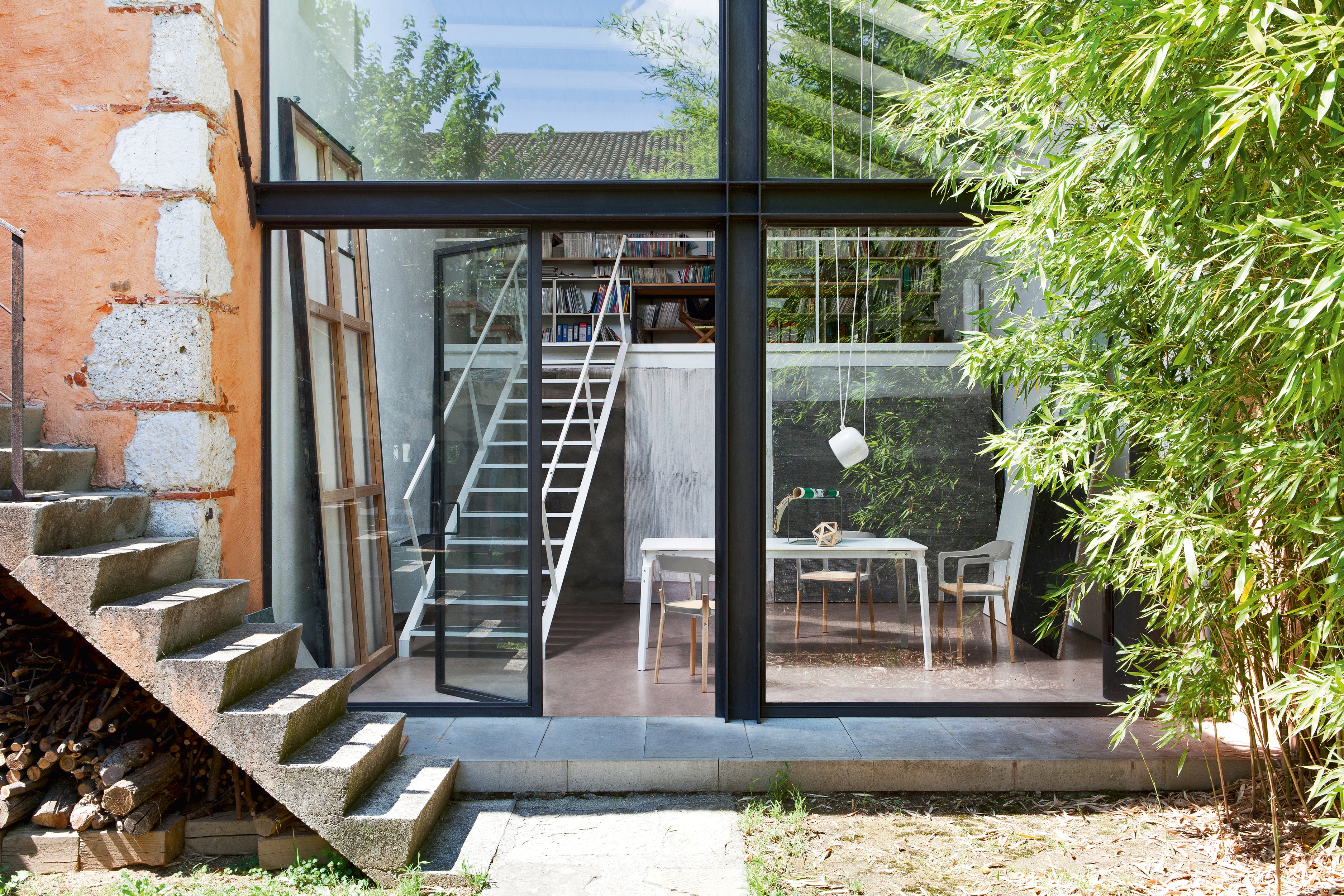 Krzesło STEELWOOD biały z białą poduszką Magis    Eye on Design