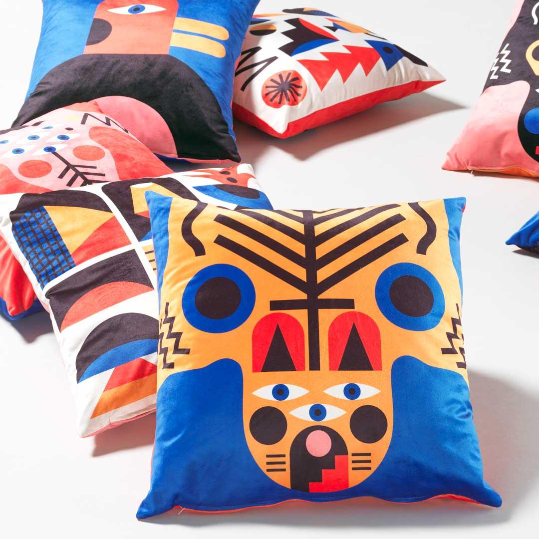 Poduszka dwustronna ITALIAN TIGER Qeeboo    Eye on Design